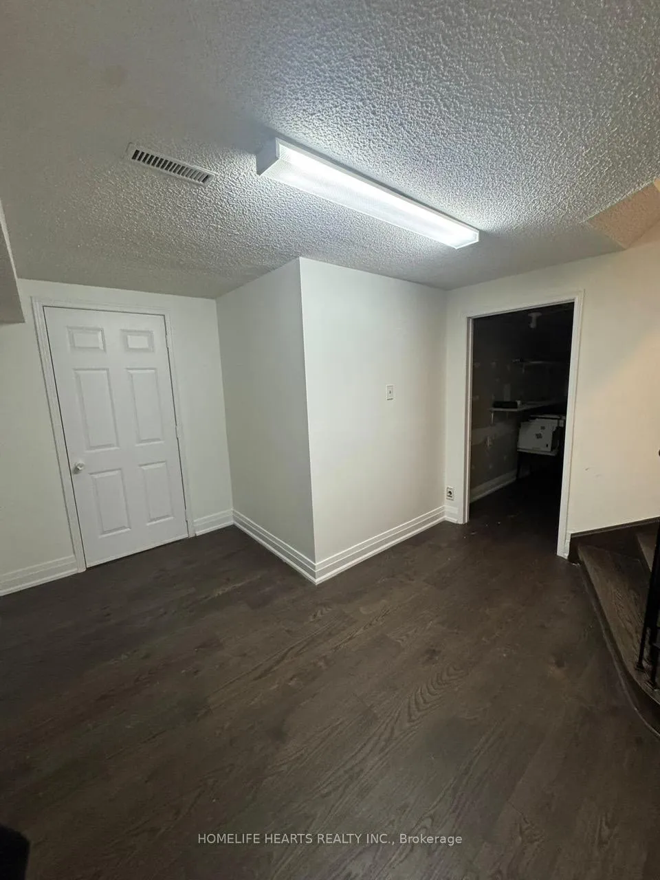 Photo 13 of 5 Burwash Court, Brampton, Heart Lake West — HOMEH