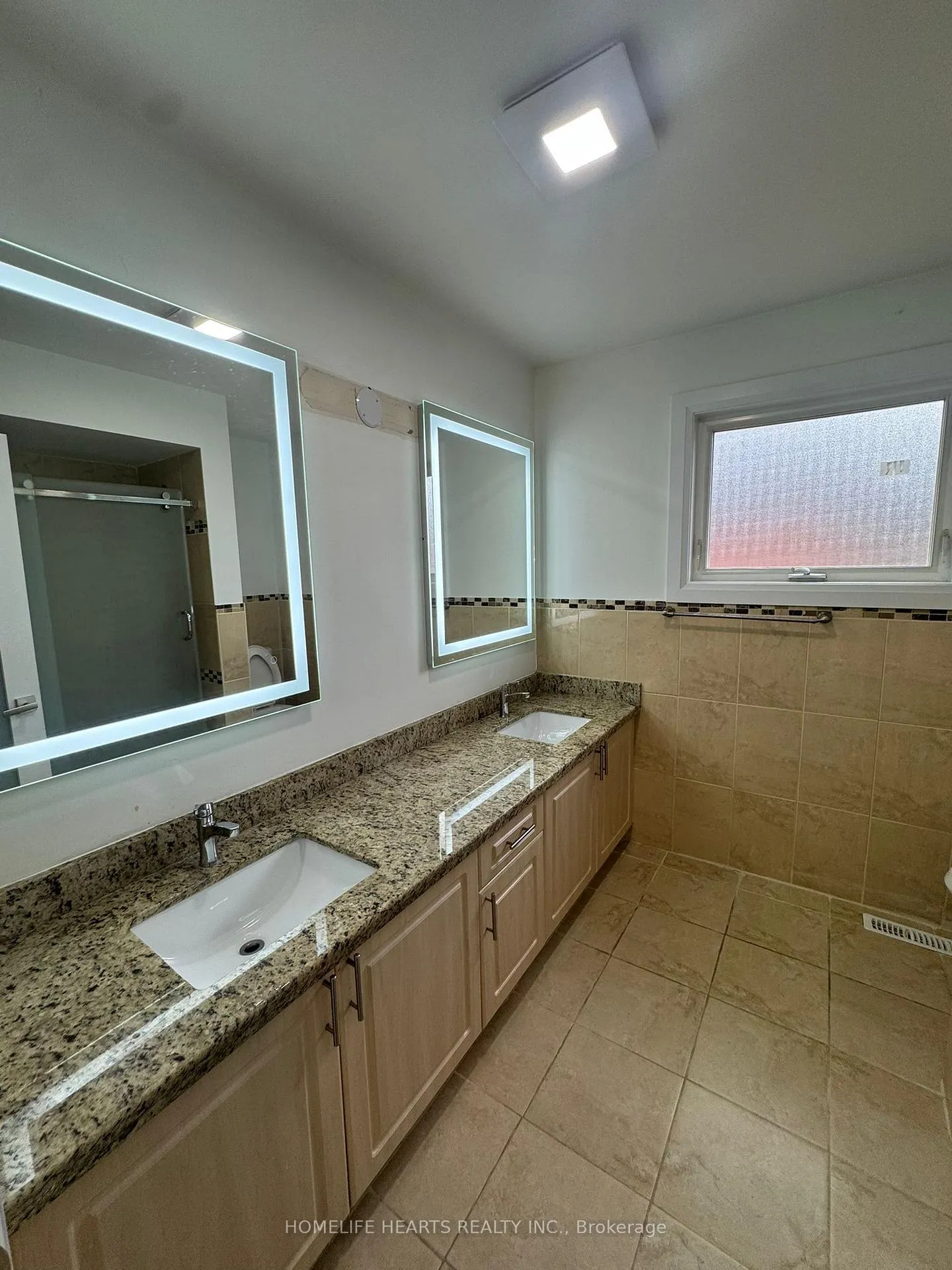 Photo 21 of 5 Burwash Court, Brampton, Heart Lake West — HOMEH