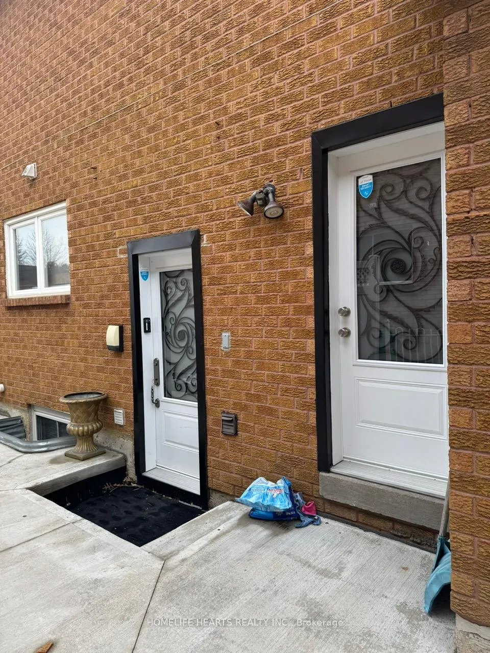 Photo 33 of 5 Burwash Court, Brampton, Heart Lake West — HOMEH