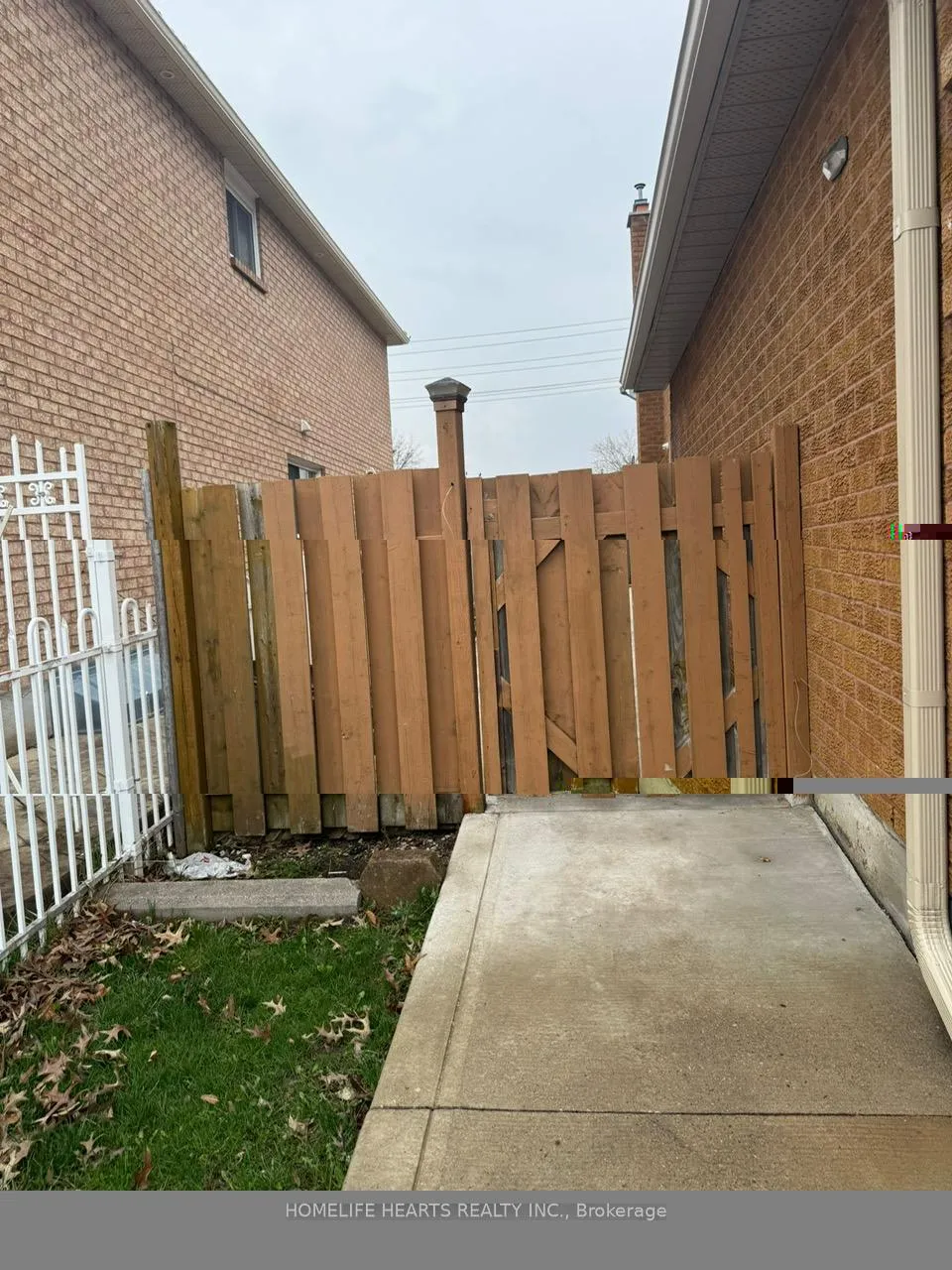 Photo 35 of 5 Burwash Court, Brampton, Heart Lake West — HOMEH