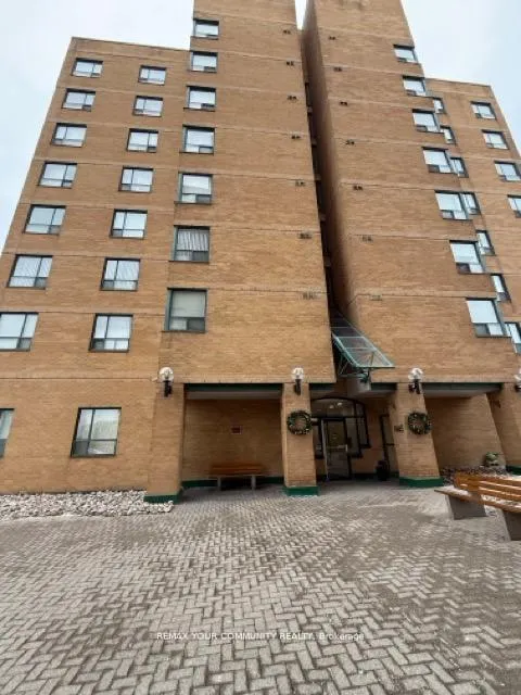 Photo 1 of Unit 812, 1665 Pickering Parkway, Pickering, Village East — HOMEH