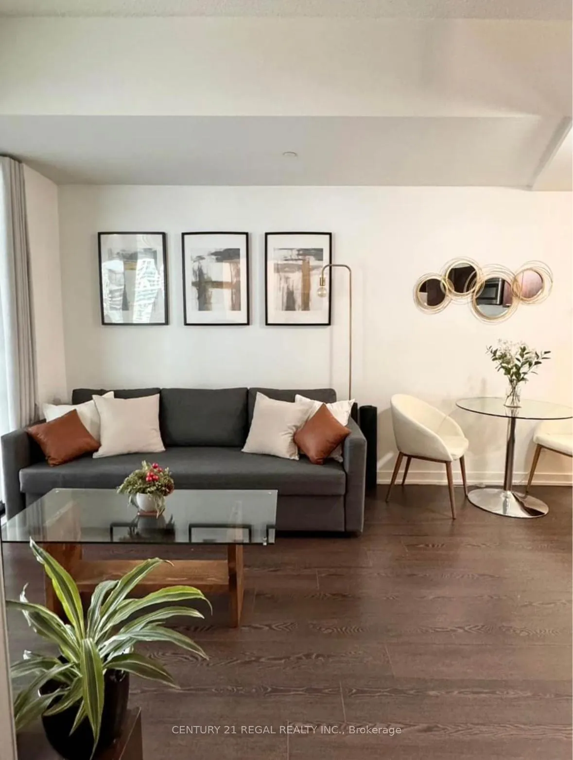 Front of Unit 203, 20 Bruyeres Mews