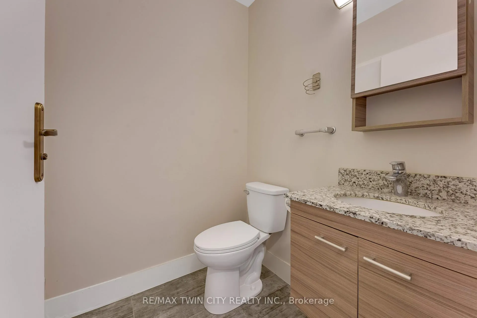 Photo 5 of Unit 202, 253 Albert Street, Waterloo, Beechwood/University — HOMEH