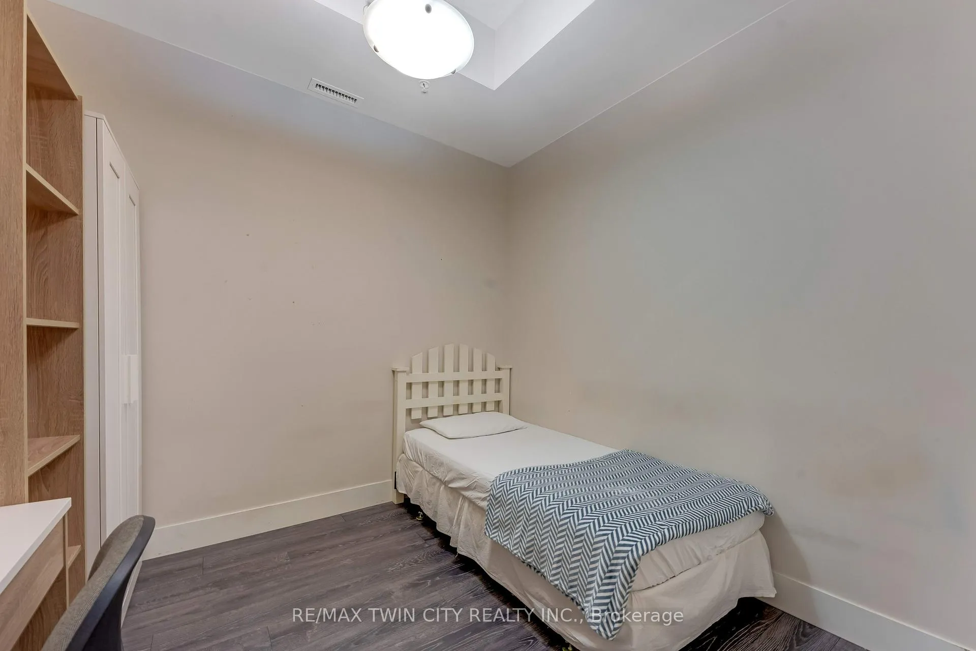 Photo 6 of Unit 202, 253 Albert Street, Waterloo, Beechwood/University — HOMEH