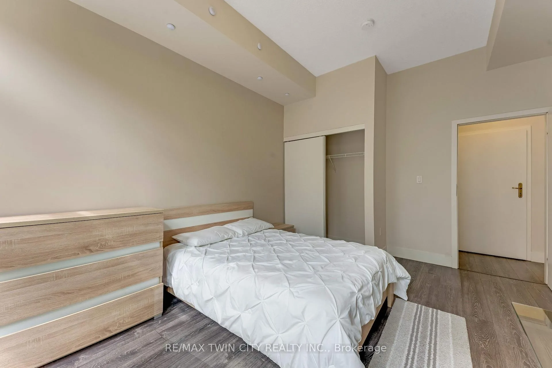 Photo 20 of Unit 202, 253 Albert Street, Waterloo, Beechwood/University — HOMEH
