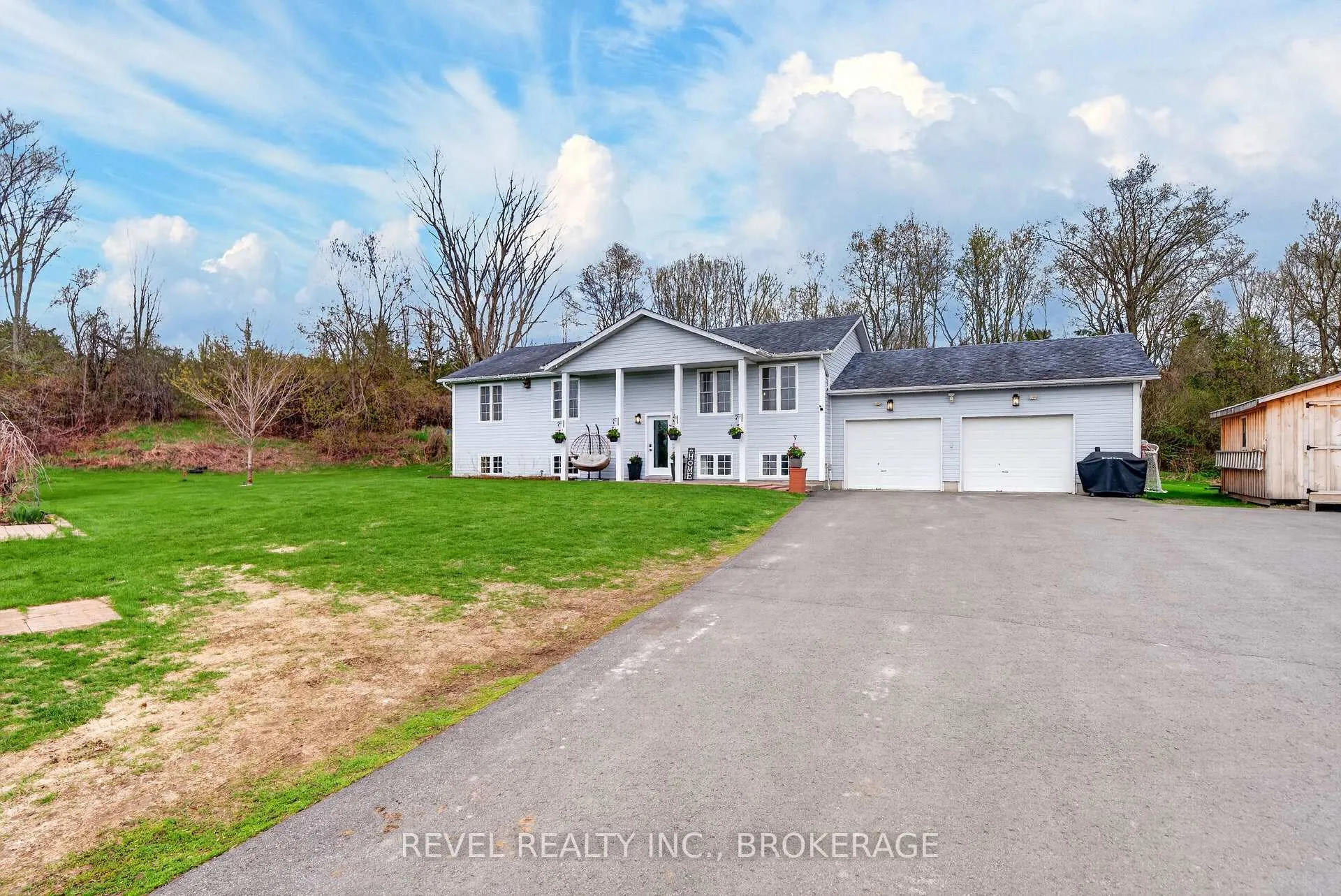 Photo 3 of 4095 Graham Road, Frontenac, Frontenac South — HOMEH