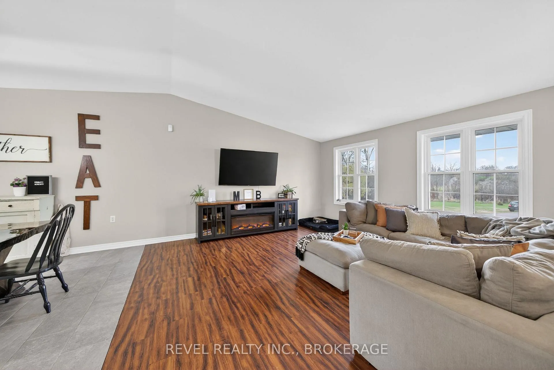 Photo 6 of 4095 Graham Road, Frontenac, Frontenac South — HOMEH