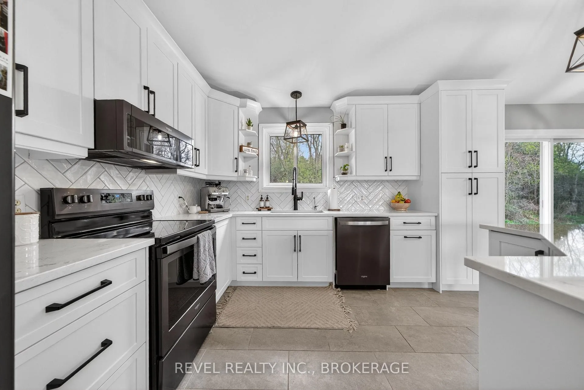 Photo 14 of 4095 Graham Road, Frontenac, Frontenac South — HOMEH