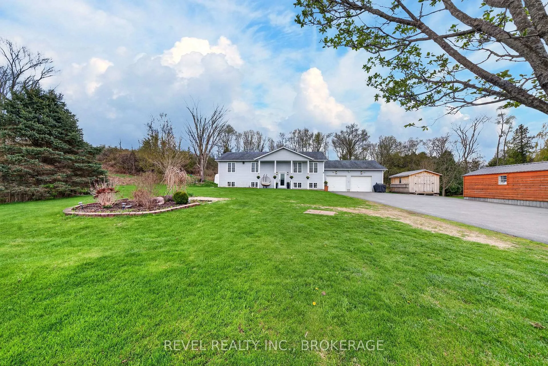 Photo 41 of 4095 Graham Road, Frontenac, Frontenac South — HOMEH