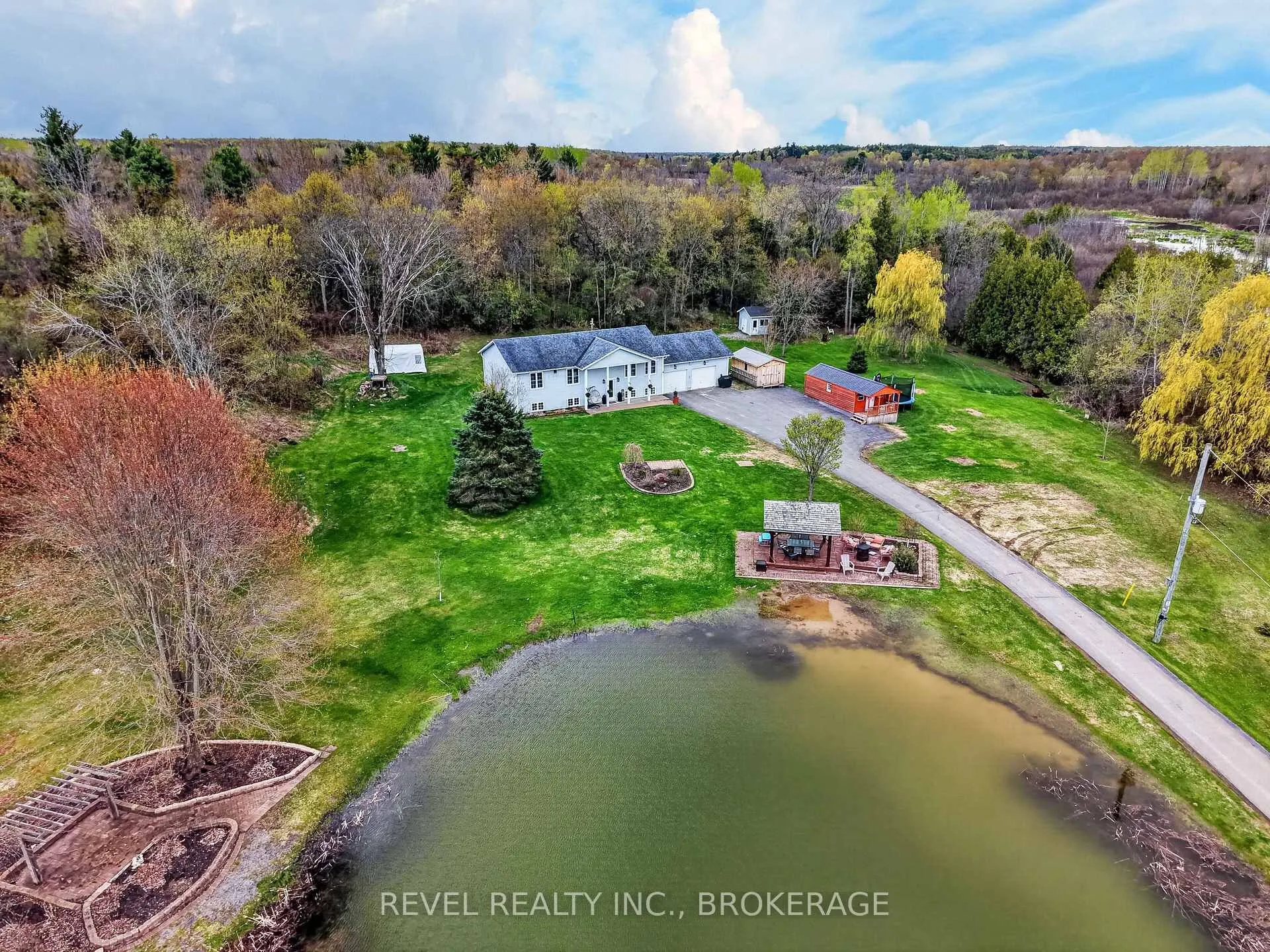 Photo 48 of 4095 Graham Road, Frontenac, Frontenac South — HOMEH