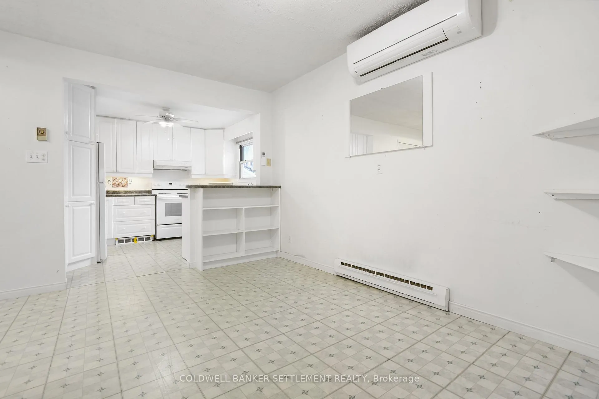 Photo 11 of 7 Parker Avenue, Ottawa, Meadowlands/Crestview — HOMEH