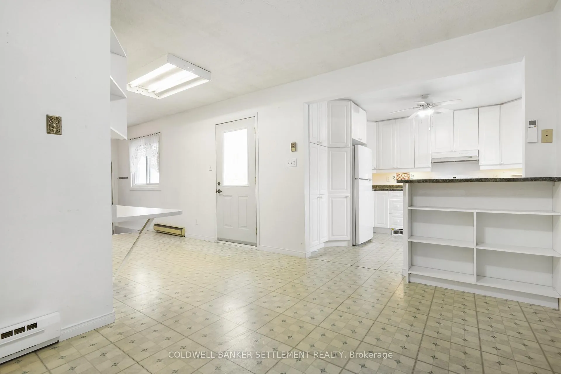 Photo 12 of 7 Parker Avenue, Ottawa, Meadowlands/Crestview — HOMEH