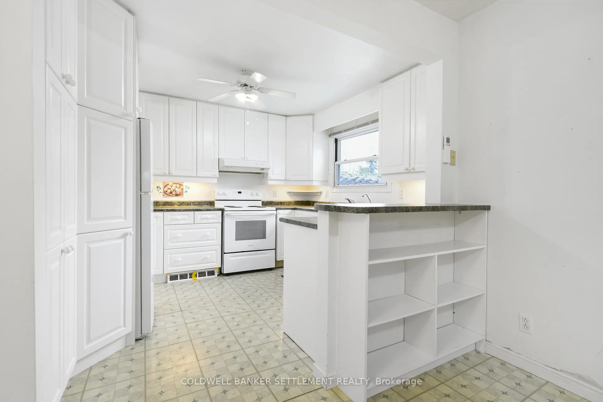 Photo 14 of 7 Parker Avenue, Ottawa, Meadowlands/Crestview — HOMEH
