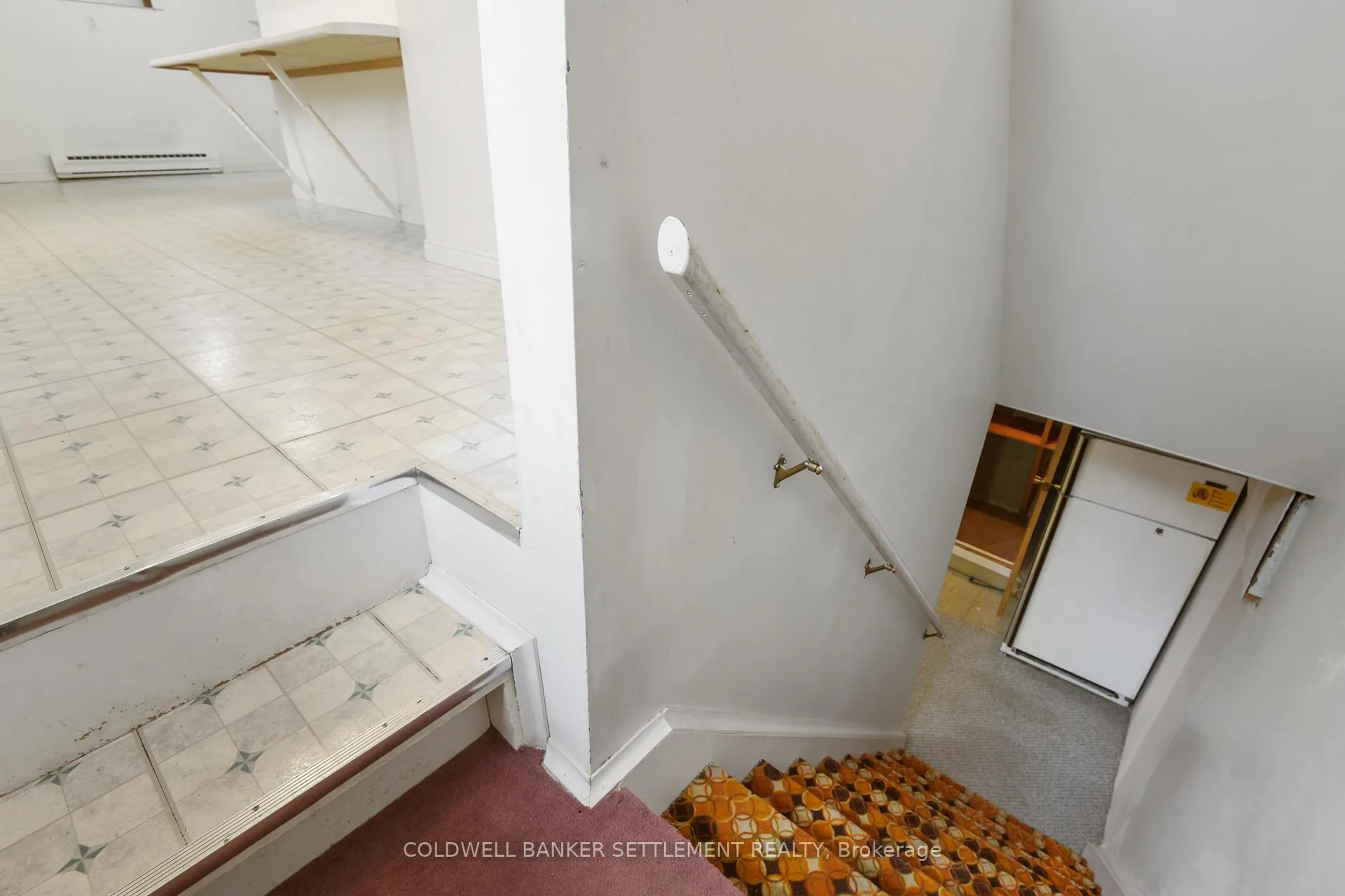 Photo 26 of 7 Parker Avenue, Ottawa, Meadowlands/Crestview — HOMEH