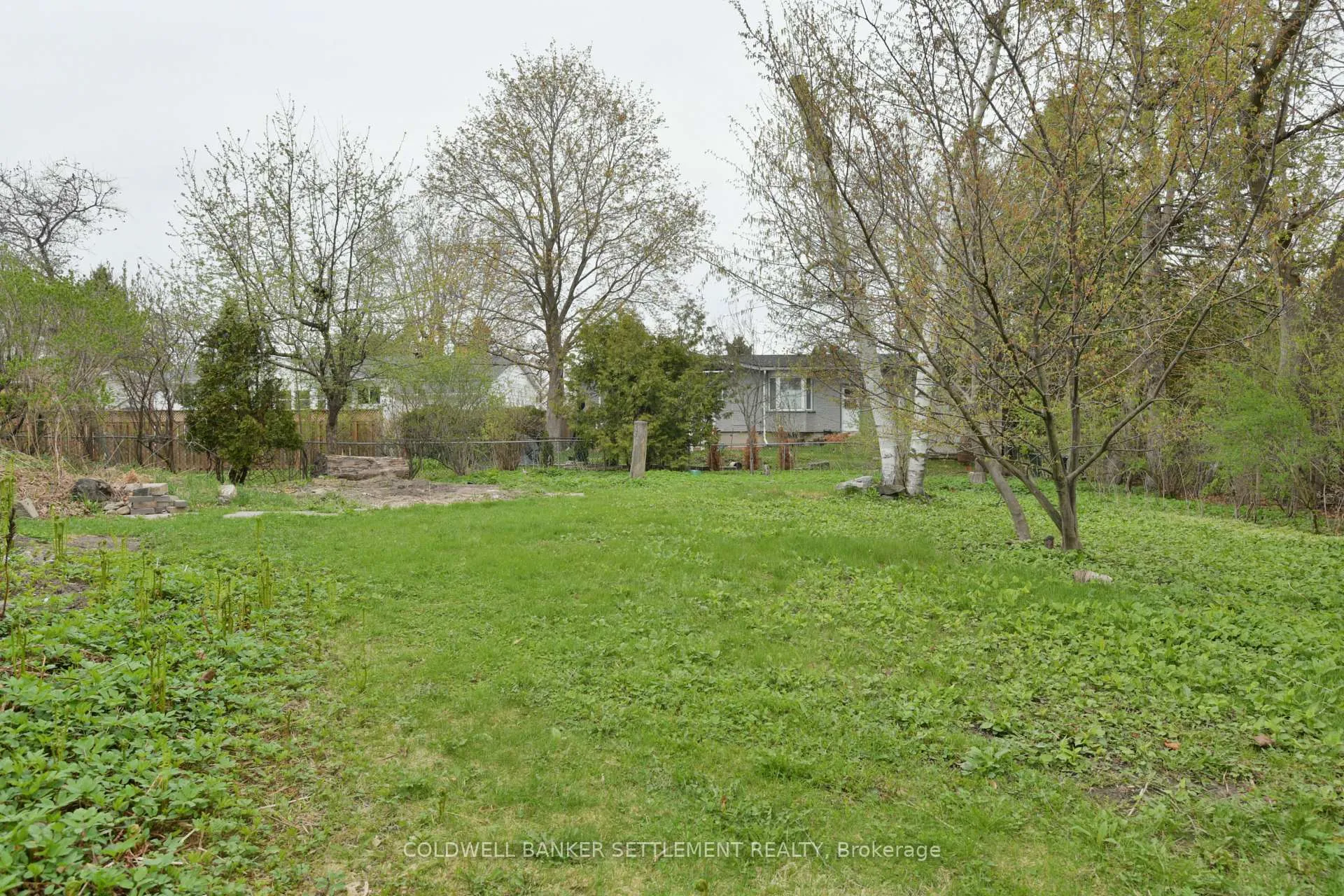Photo 35 of 7 Parker Avenue, Ottawa, Meadowlands/Crestview — HOMEH