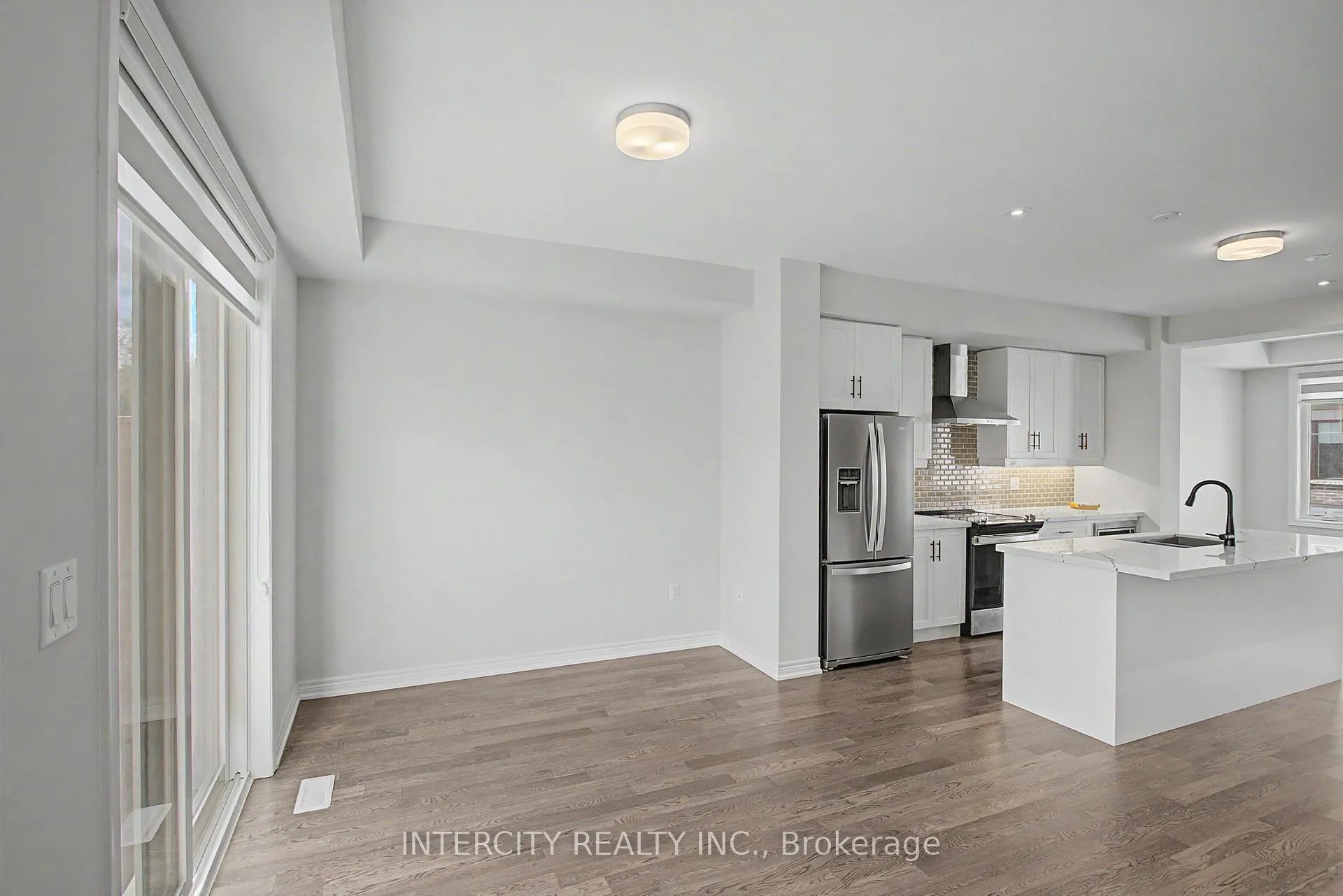 Photo 13 of 21 Folcroft Street, Brampton, Credit Valley — HOMEH