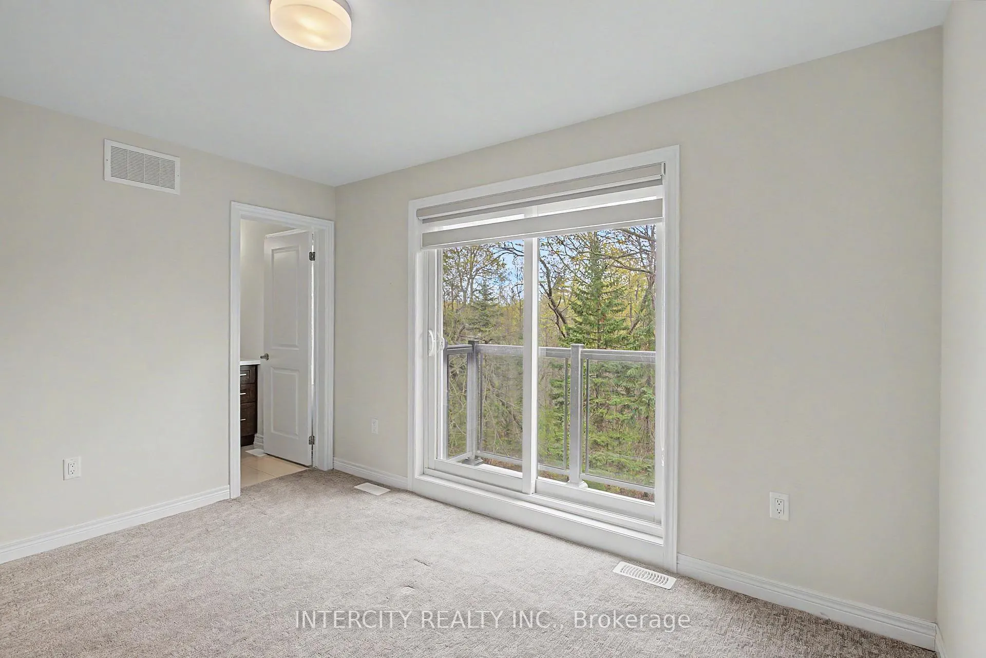 Photo 28 of 21 Folcroft Street, Brampton, Credit Valley — HOMEH