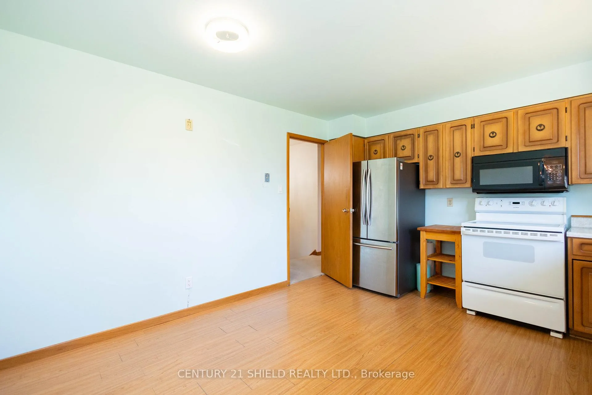 Photo 14 of 901 Laflin Street, Cornwall — HOMEH