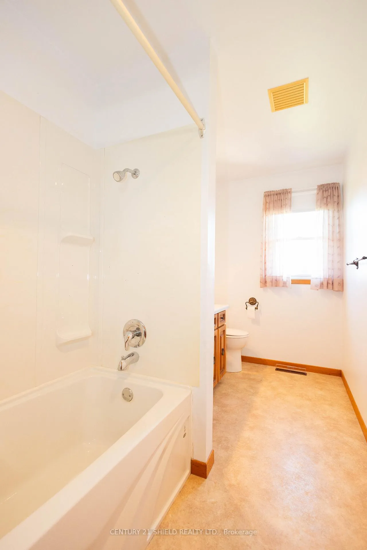 Photo 18 of 901 Laflin Street, Cornwall — HOMEH
