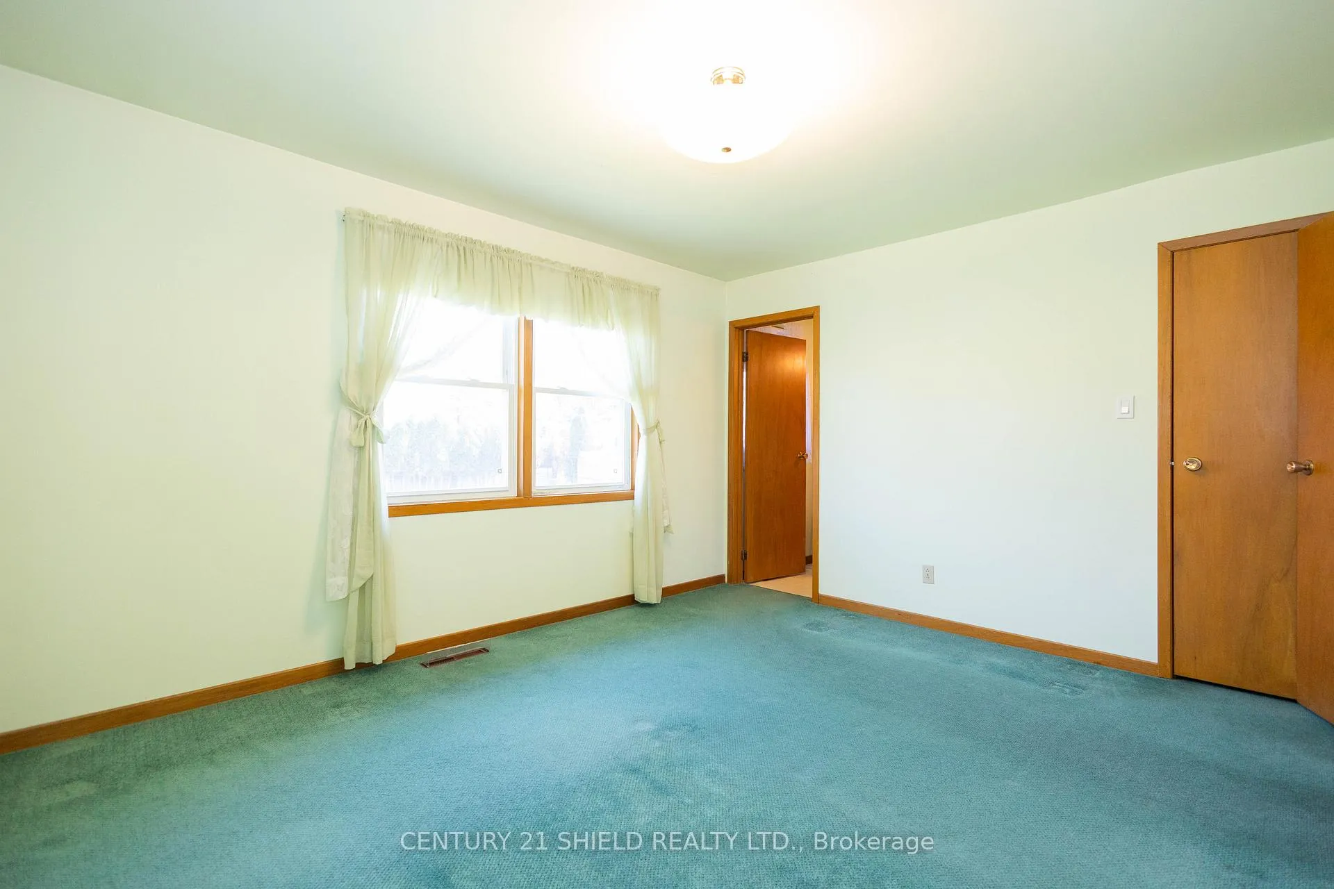 Photo 23 of 901 Laflin Street, Cornwall — HOMEH