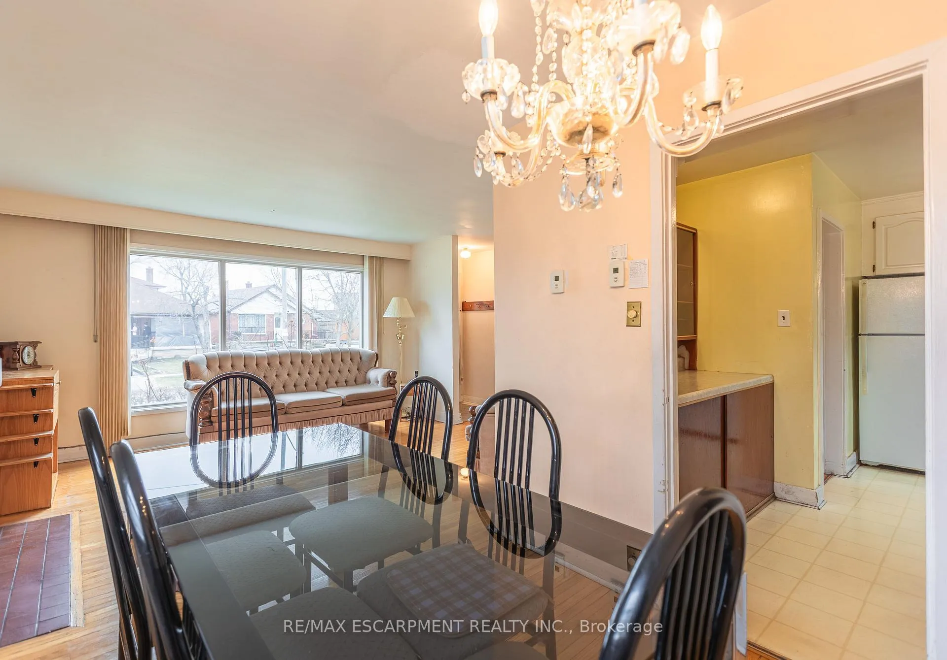 Photo 8 of 1 Snaresbrook Drive, Etobicoke, Rexdale-Kipling — HOMEH