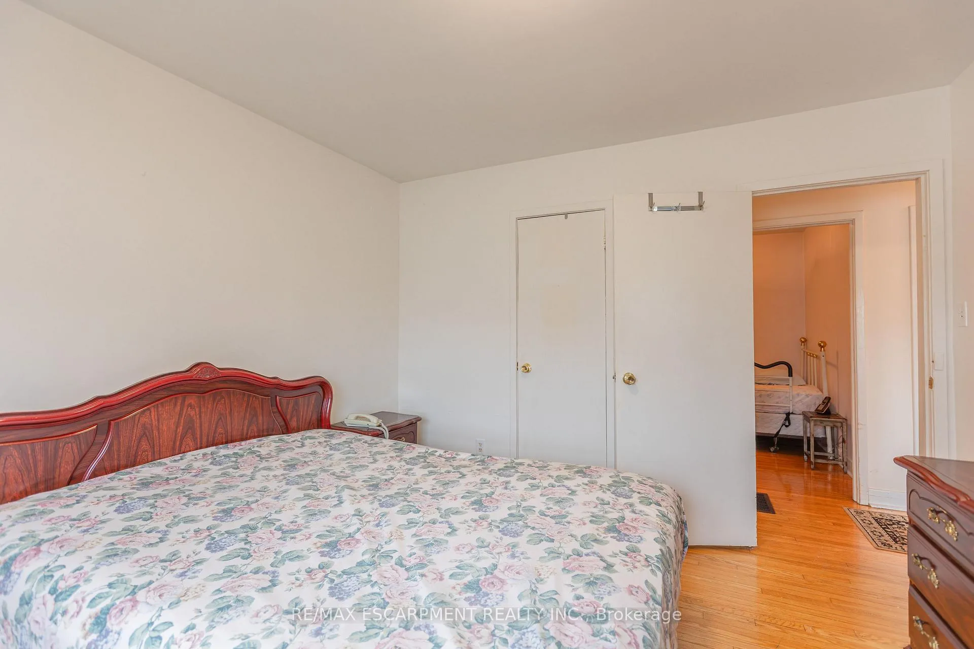 Photo 18 of 1 Snaresbrook Drive, Etobicoke, Rexdale-Kipling — HOMEH