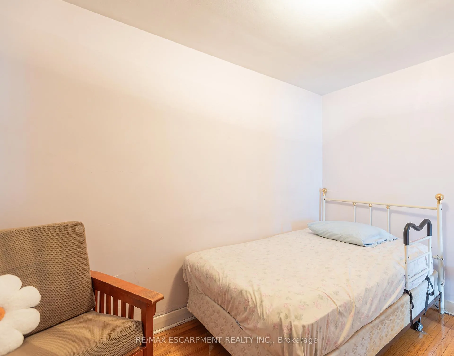 Photo 20 of 1 Snaresbrook Drive, Etobicoke, Rexdale-Kipling — HOMEH