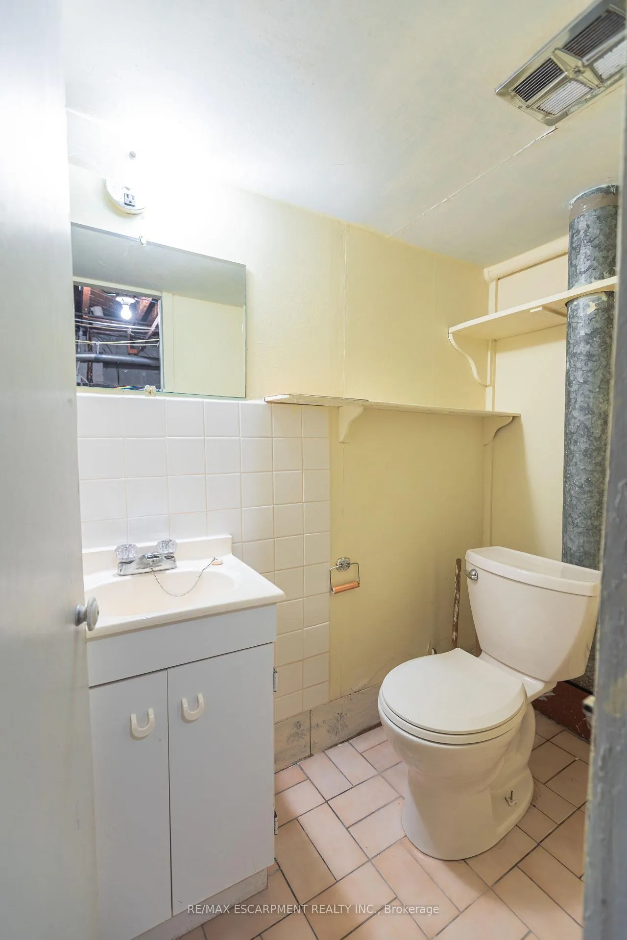 Photo 34 of 1 Snaresbrook Drive, Etobicoke, Rexdale-Kipling — HOMEH