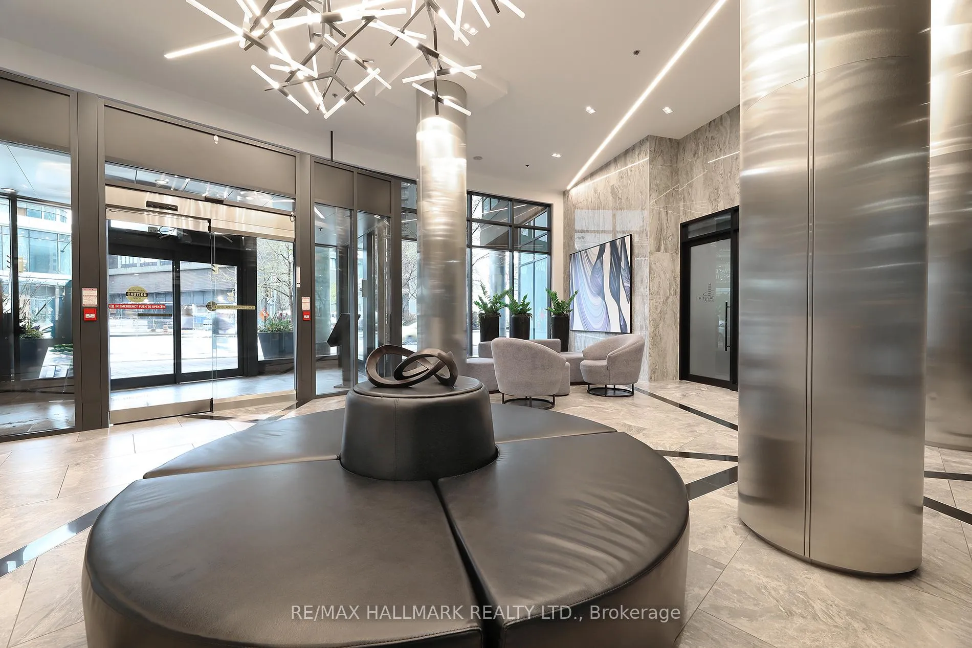 Photo 2 of Unit 707, 16 Yonge Street, Toronto, Waterfront Communities — HOMEH