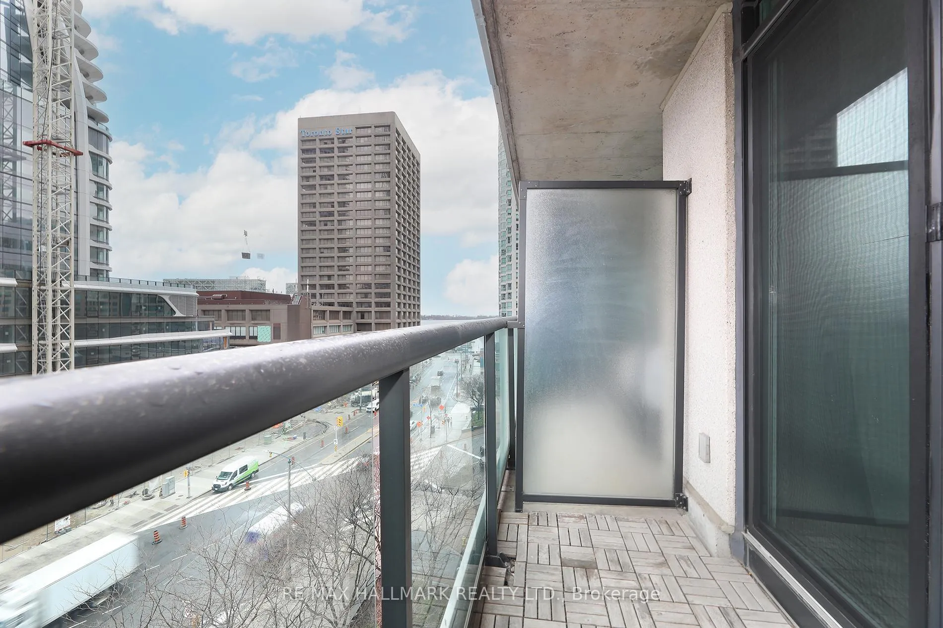 Photo 23 of Unit 707, 16 Yonge Street, Toronto, Waterfront Communities — HOMEH