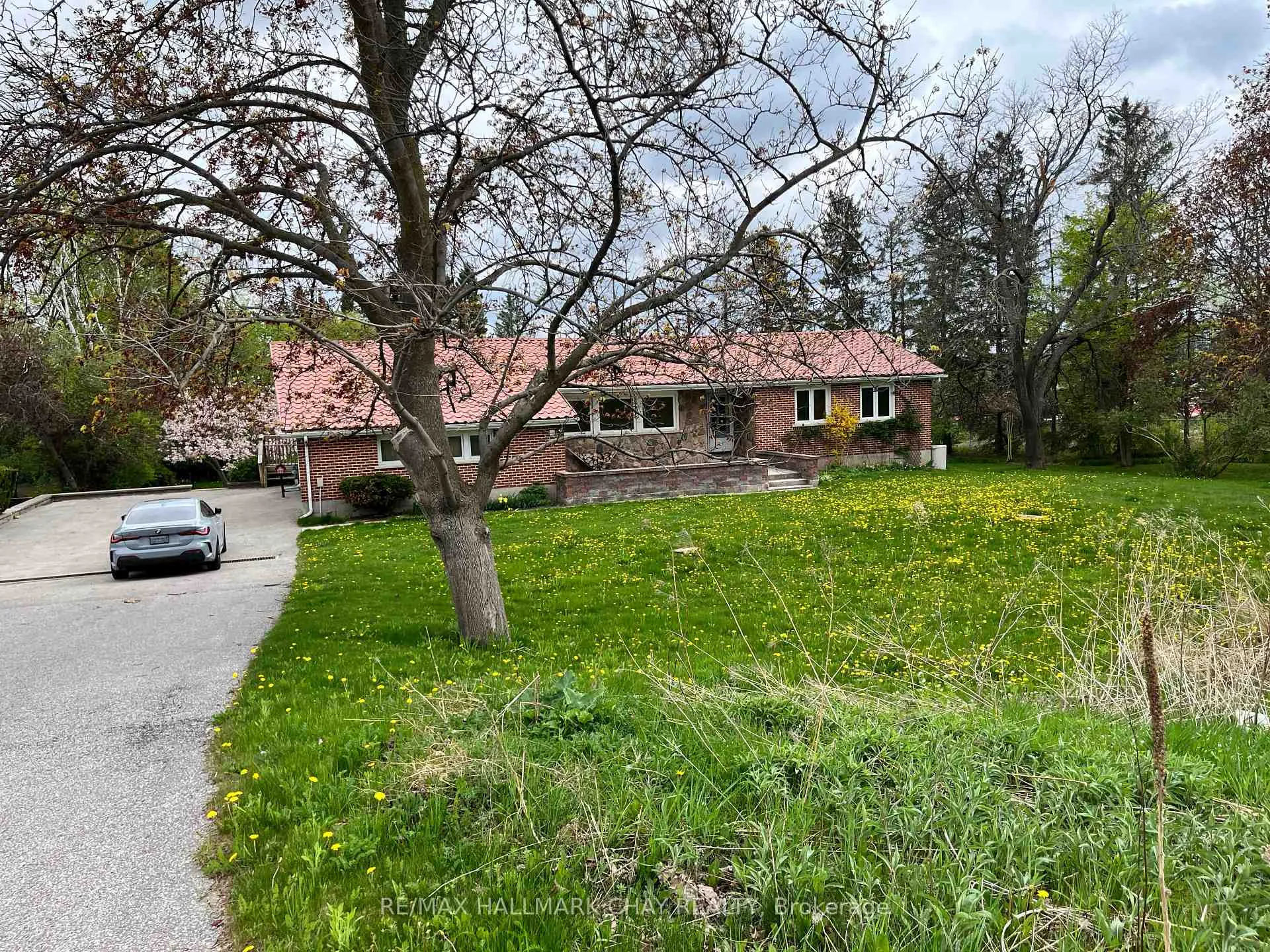 Photo 1 of 595 Big Bay Point Road E, Barrie, Bayshore — HOMEH