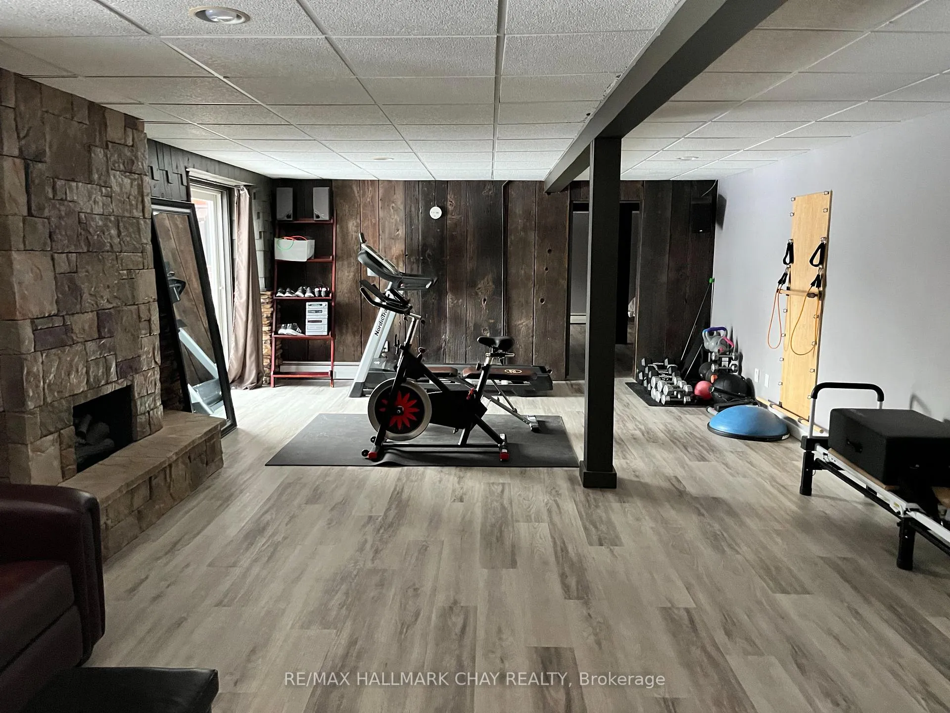 Photo 8 of 595 Big Bay Point Road E, Barrie, Bayshore — HOMEH