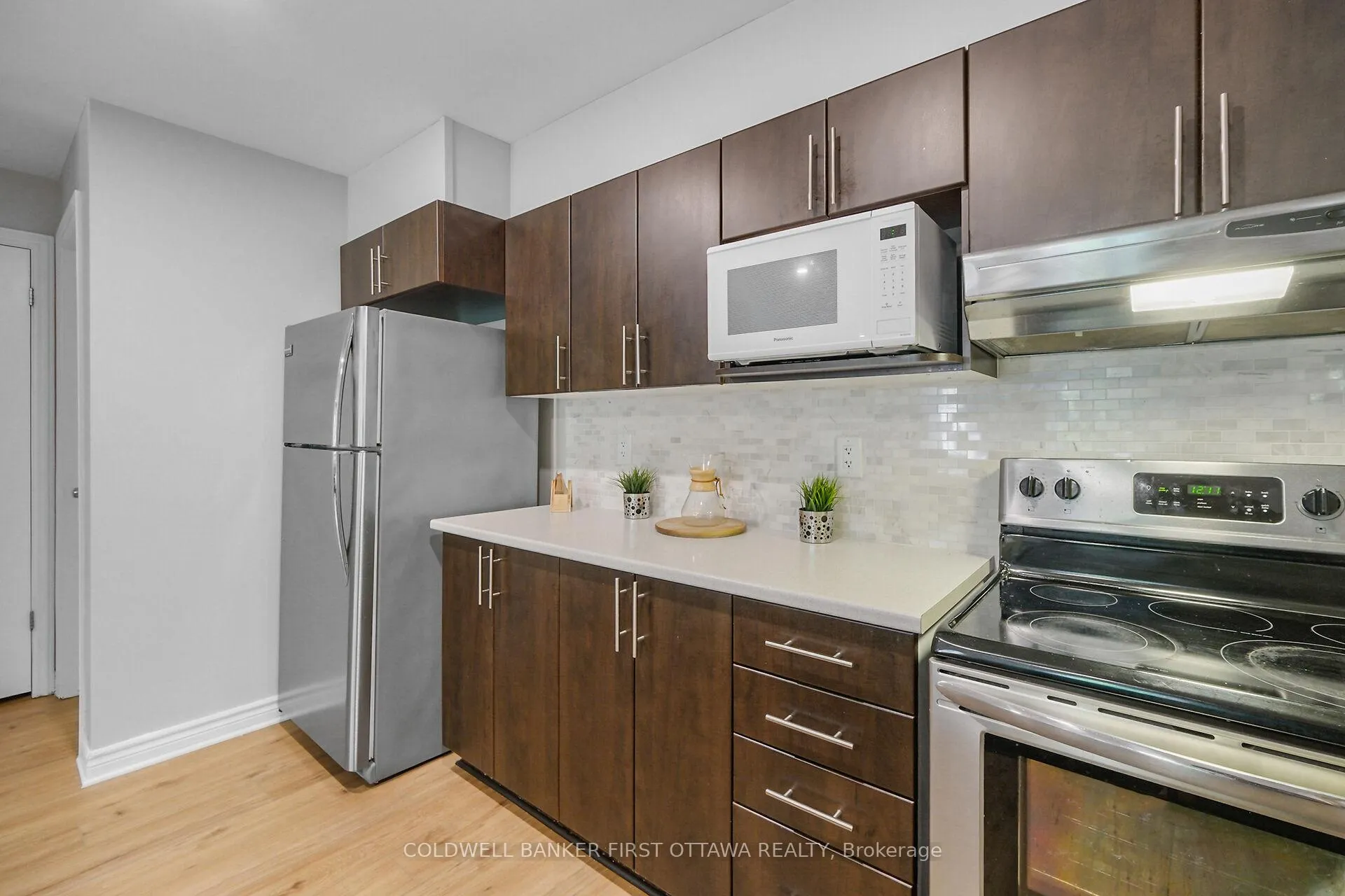 Photo 6 of Unit A, 283 Titanium Private, Ottawa, Convent Glen North — HOMEH