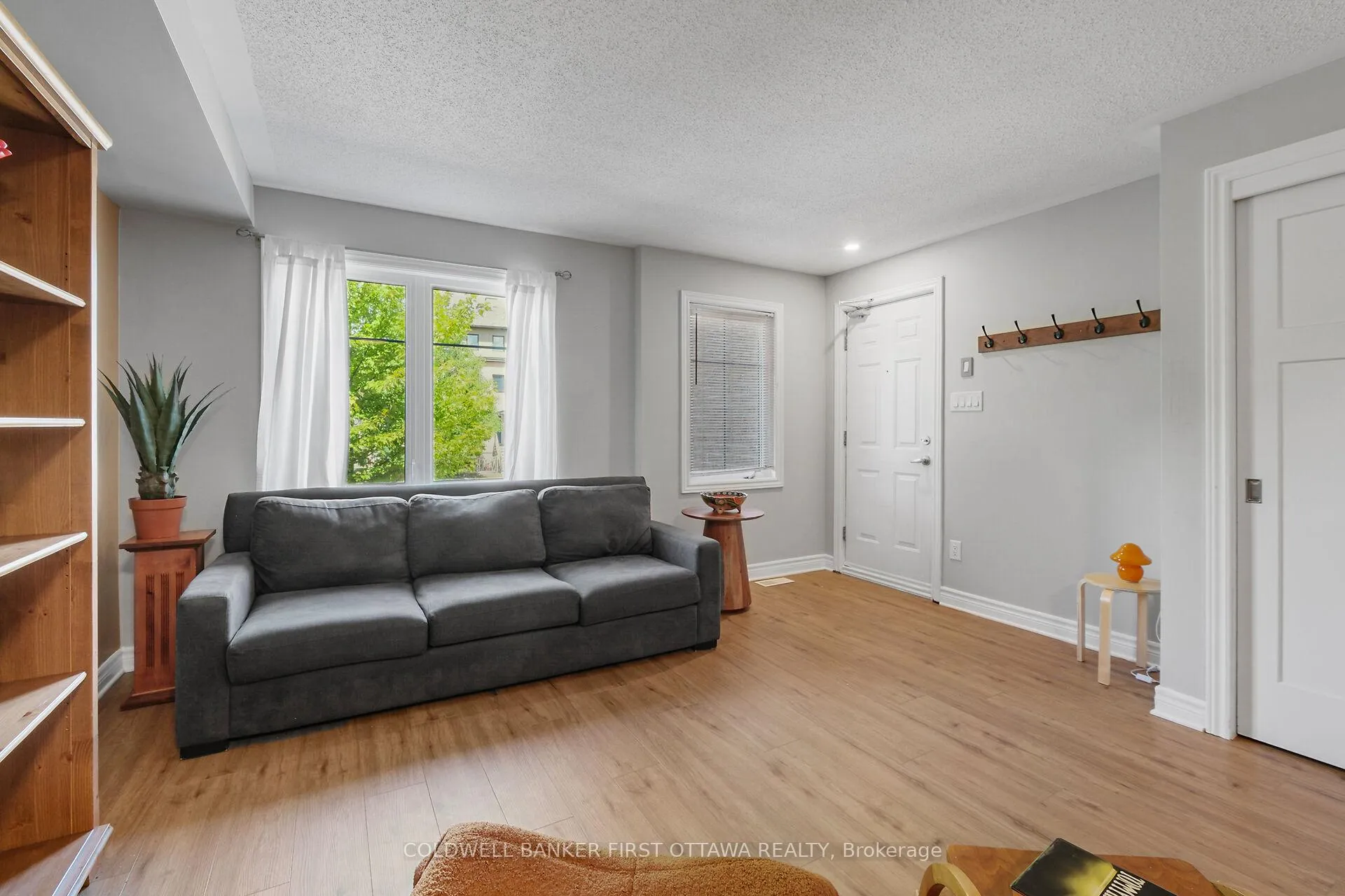 Photo 10 of Unit A, 283 Titanium Private, Ottawa, Convent Glen North — HOMEH