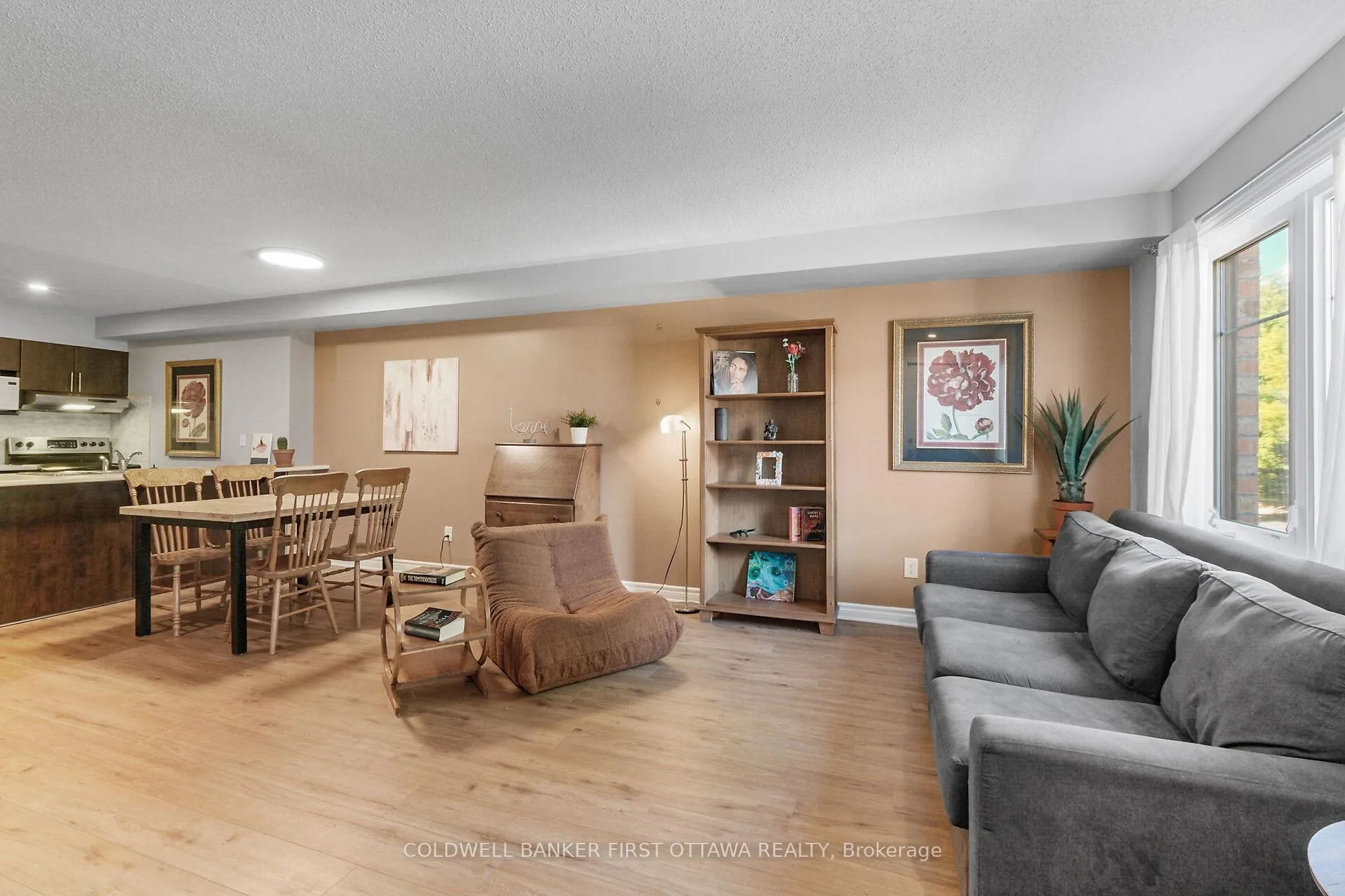 Photo 11 of Unit A, 283 Titanium Private, Ottawa, Convent Glen North — HOMEH