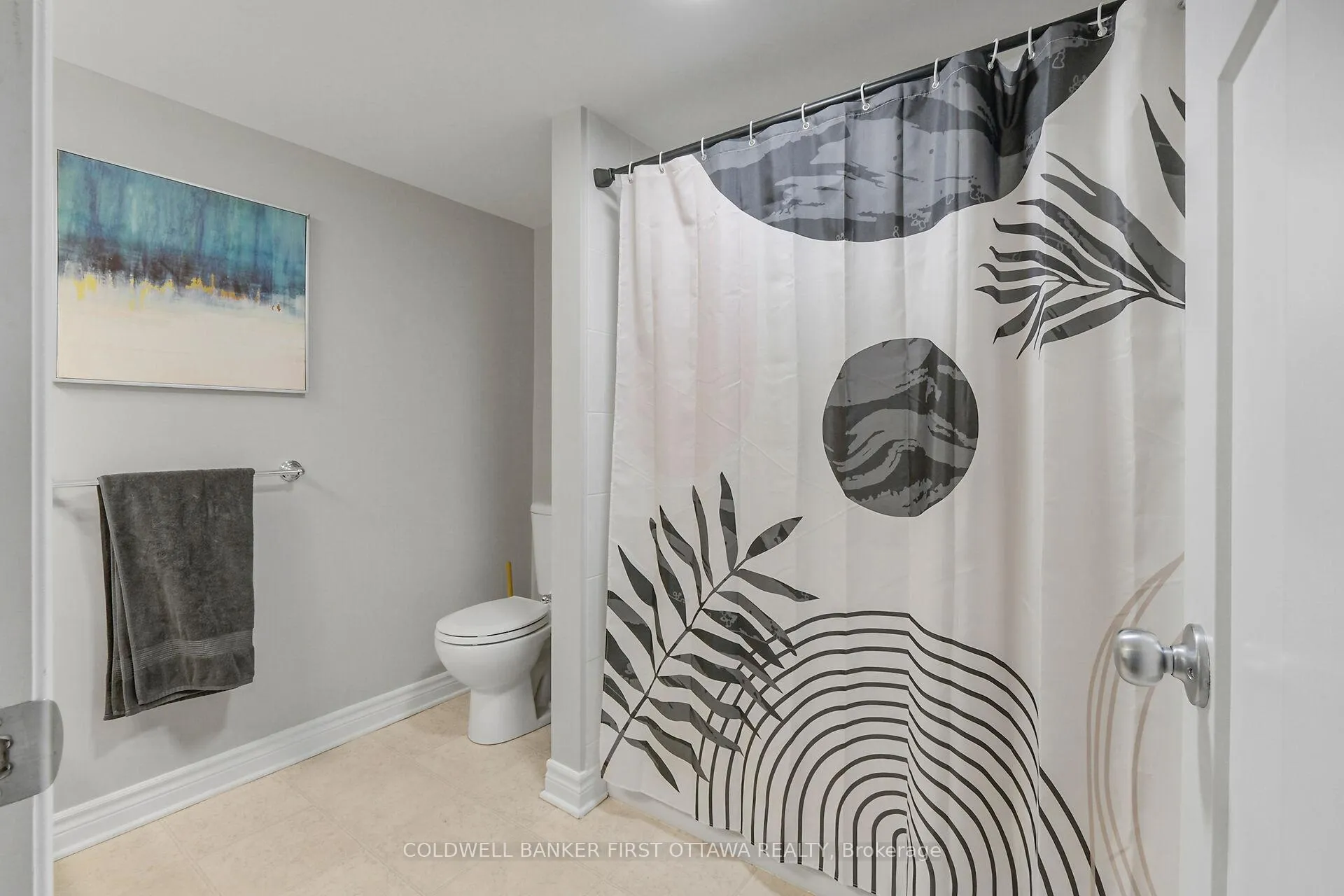 Photo 19 of Unit A, 283 Titanium Private, Ottawa, Convent Glen North — HOMEH