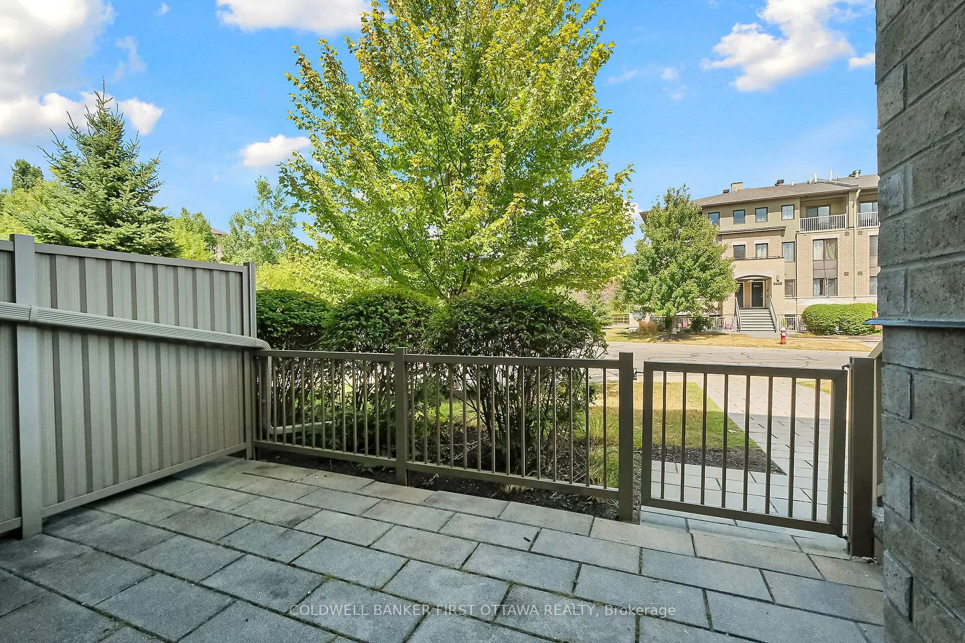 Photo 25 of Unit A, 283 Titanium Private, Ottawa, Convent Glen North — HOMEH