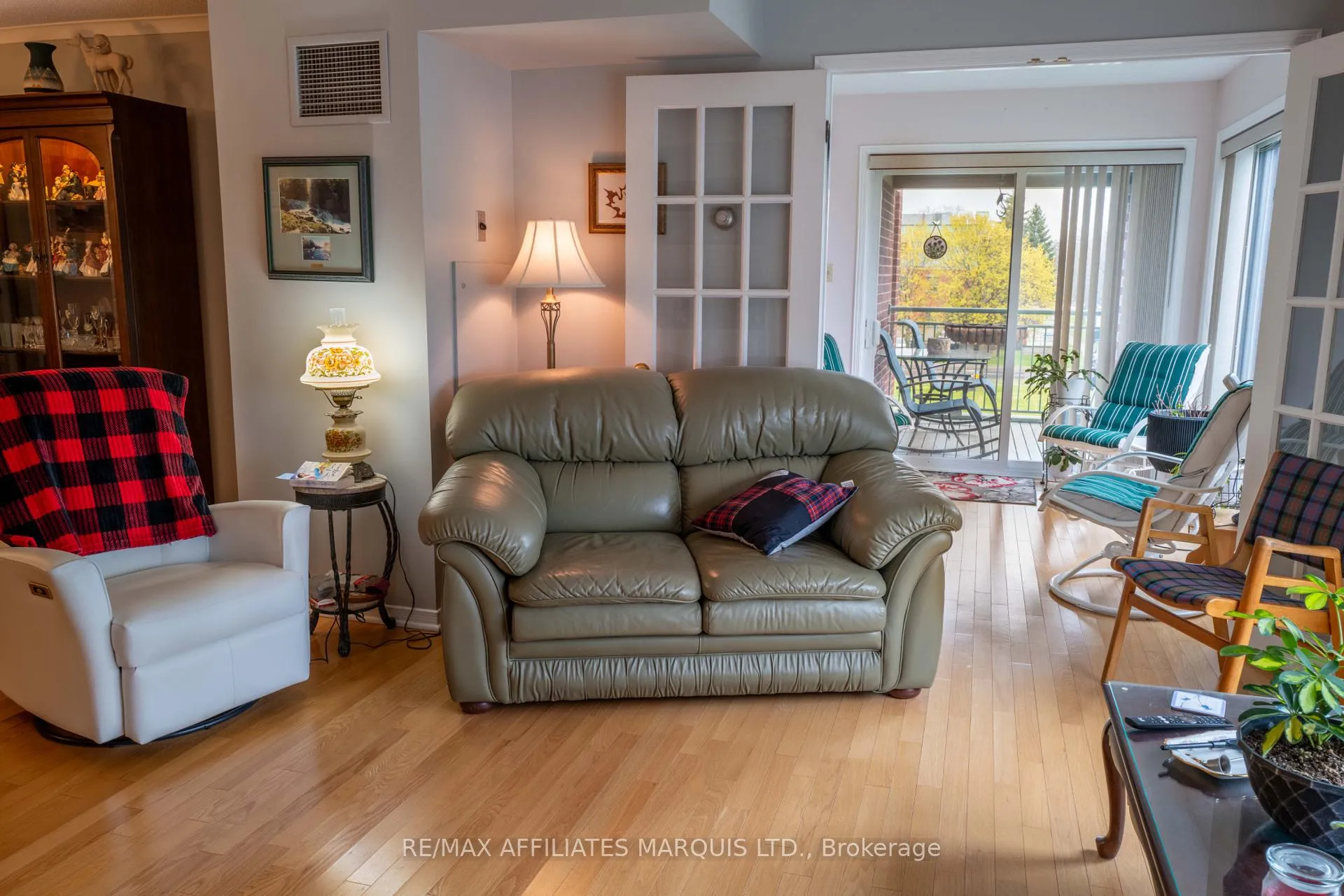 Photo 8 of Unit 312, 121 Water Street W, Cornwall — HOMEH