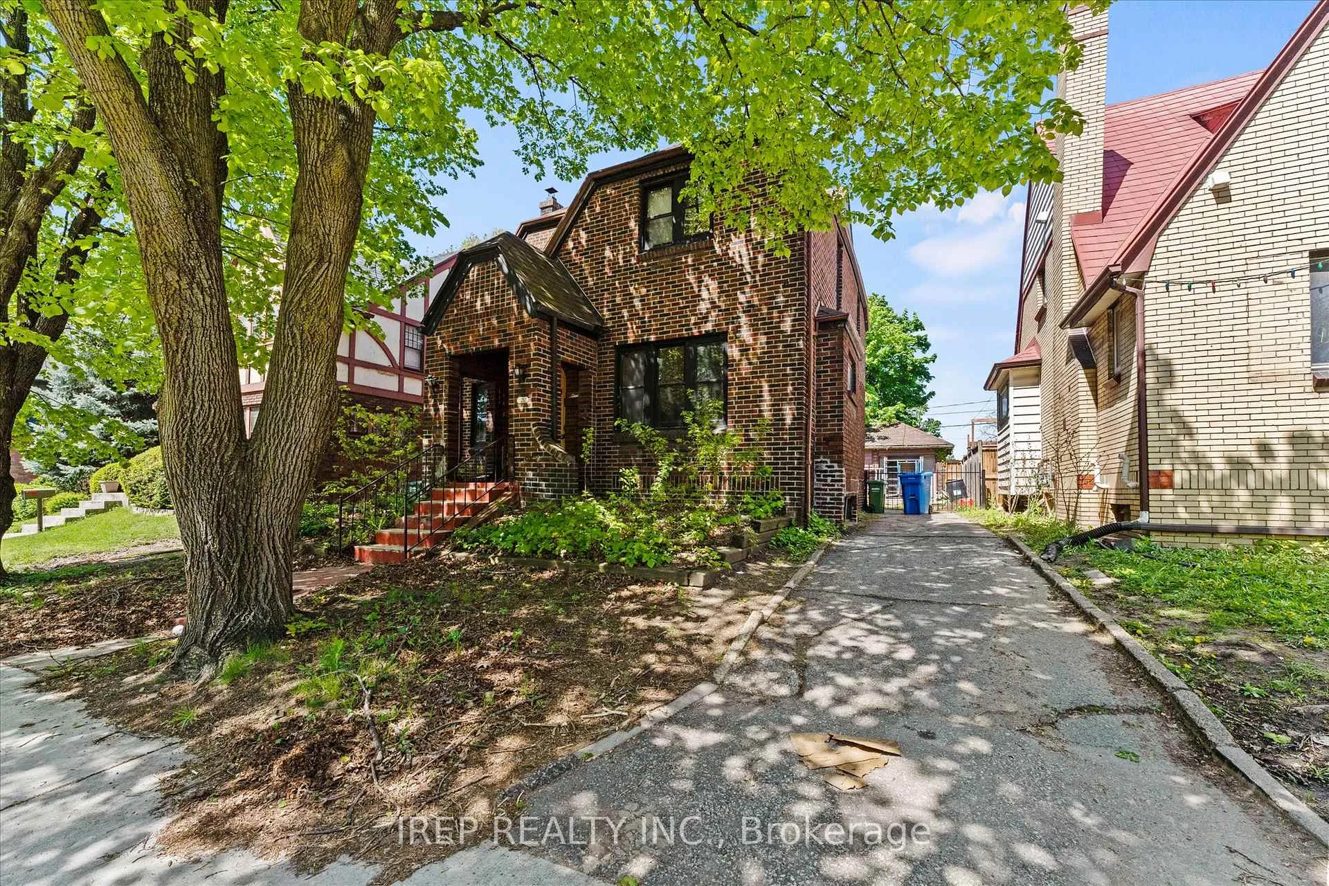 Photo 3 of 3056 Alexander Avenue, Windsor — HOMEH