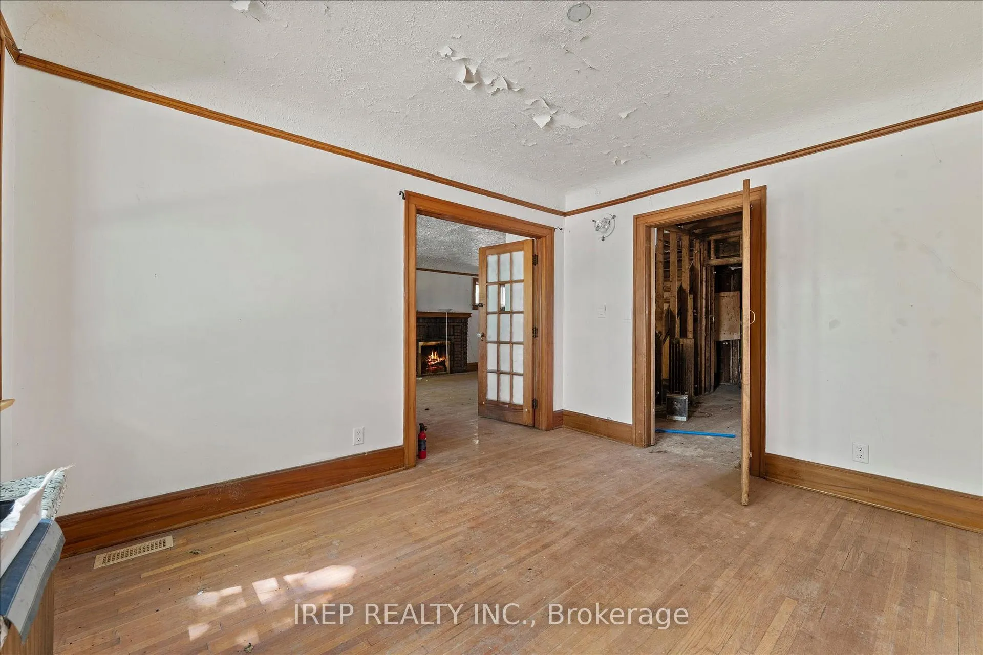 Photo 9 of 3056 Alexander Avenue, Windsor — HOMEH