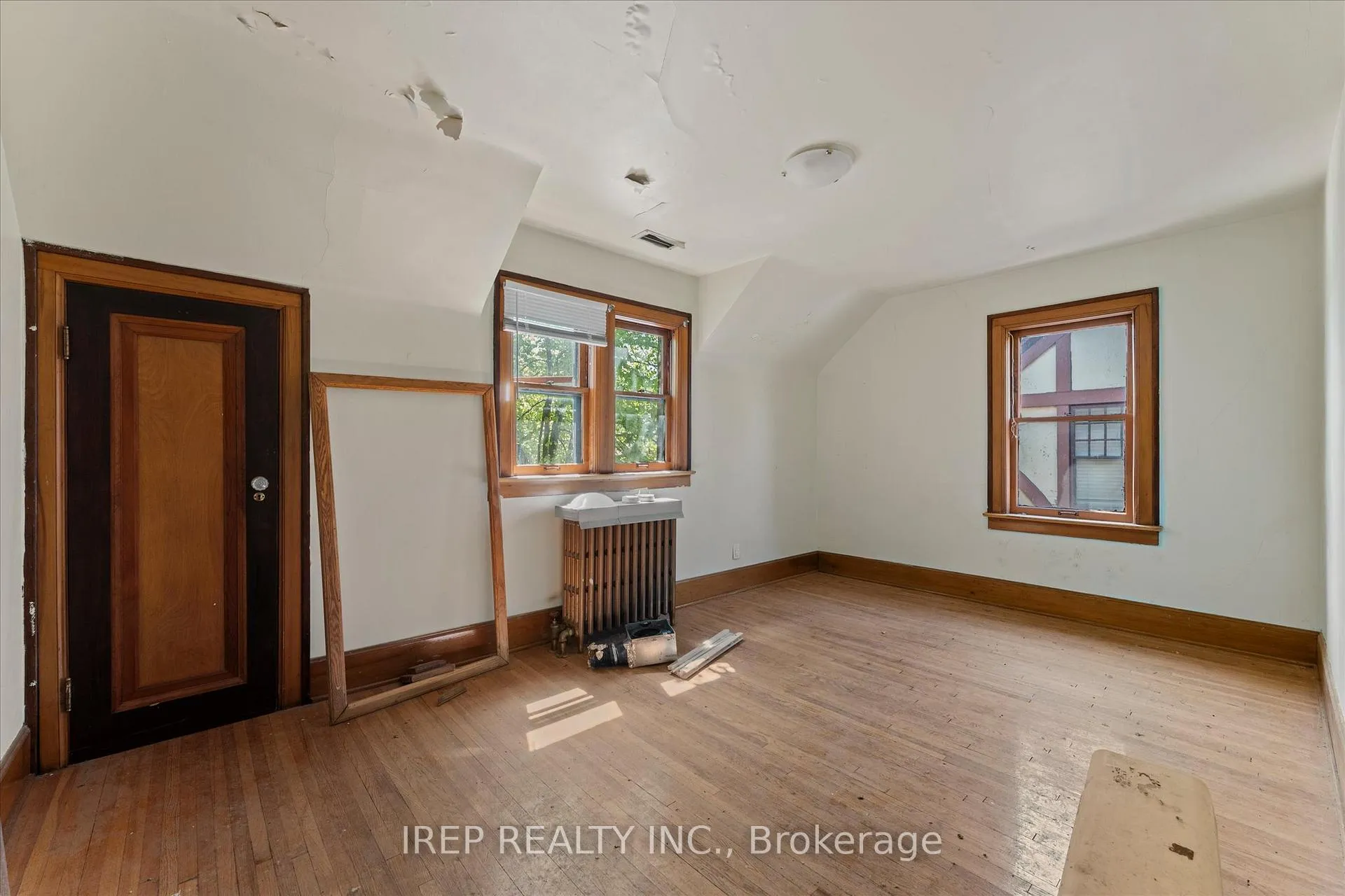 Photo 14 of 3056 Alexander Avenue, Windsor — HOMEH