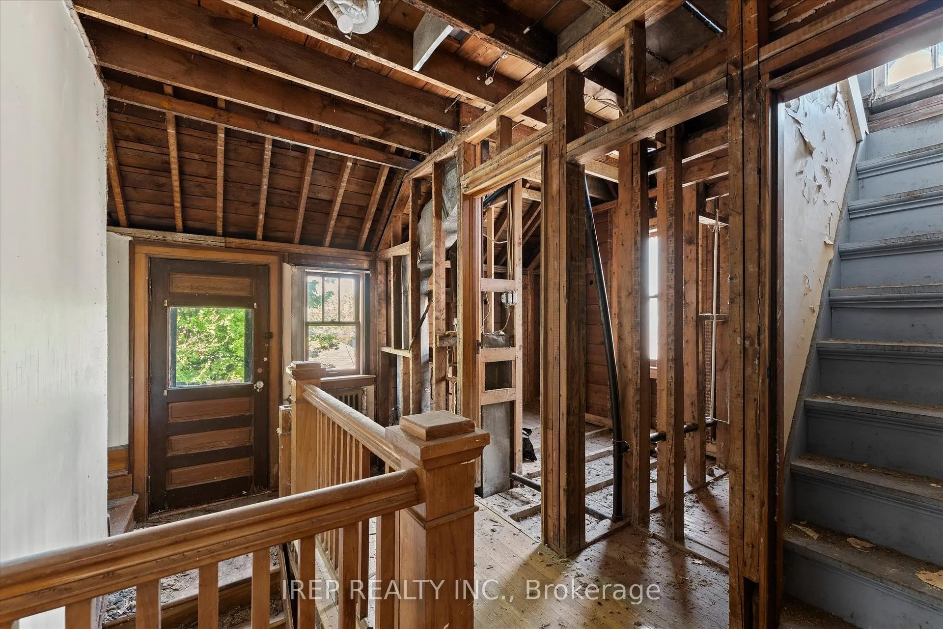 Photo 17 of 3056 Alexander Avenue, Windsor — HOMEH