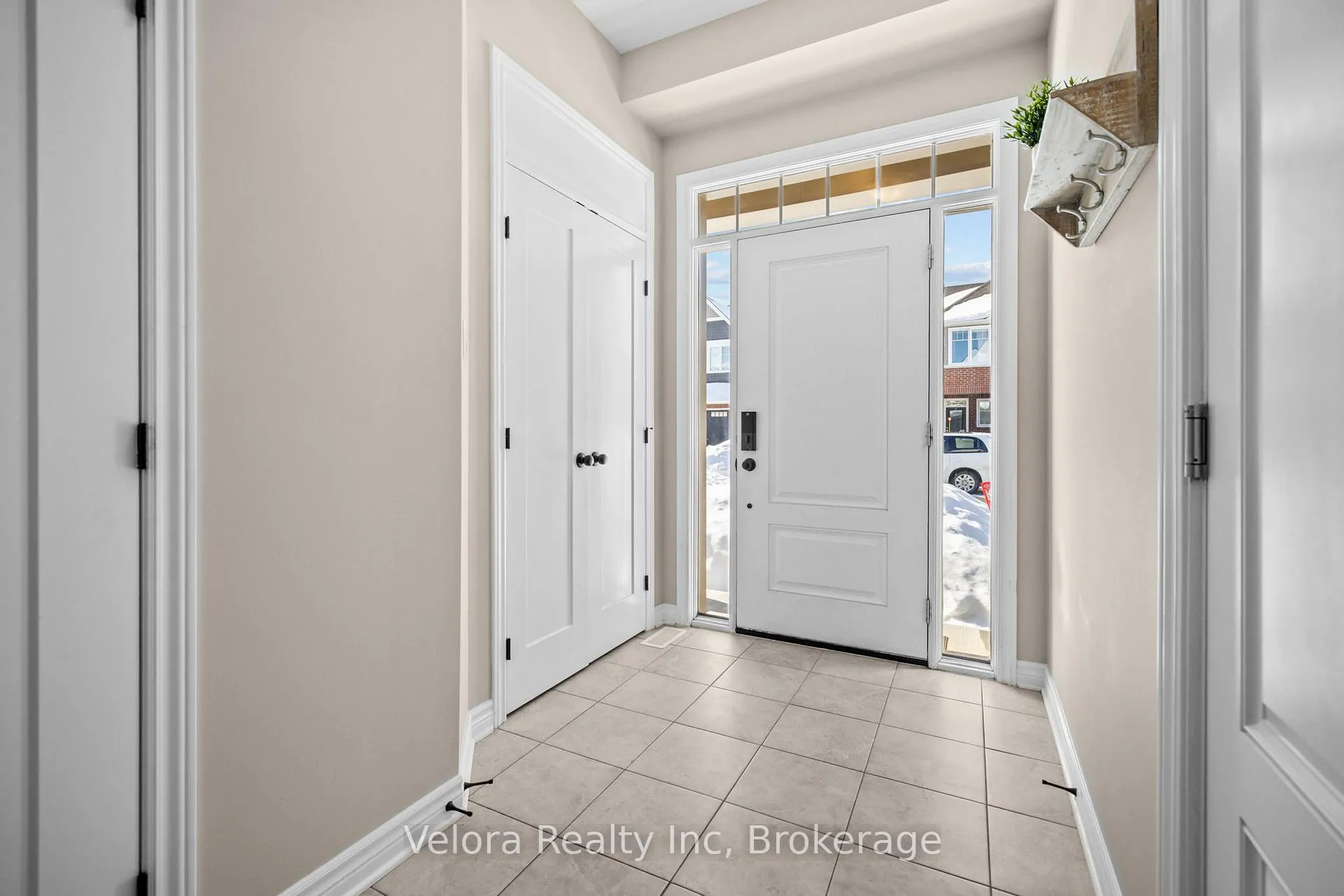 Photo 4 of 696 Vivera Place, Ottawa, Stittsville (North) — HOMEH