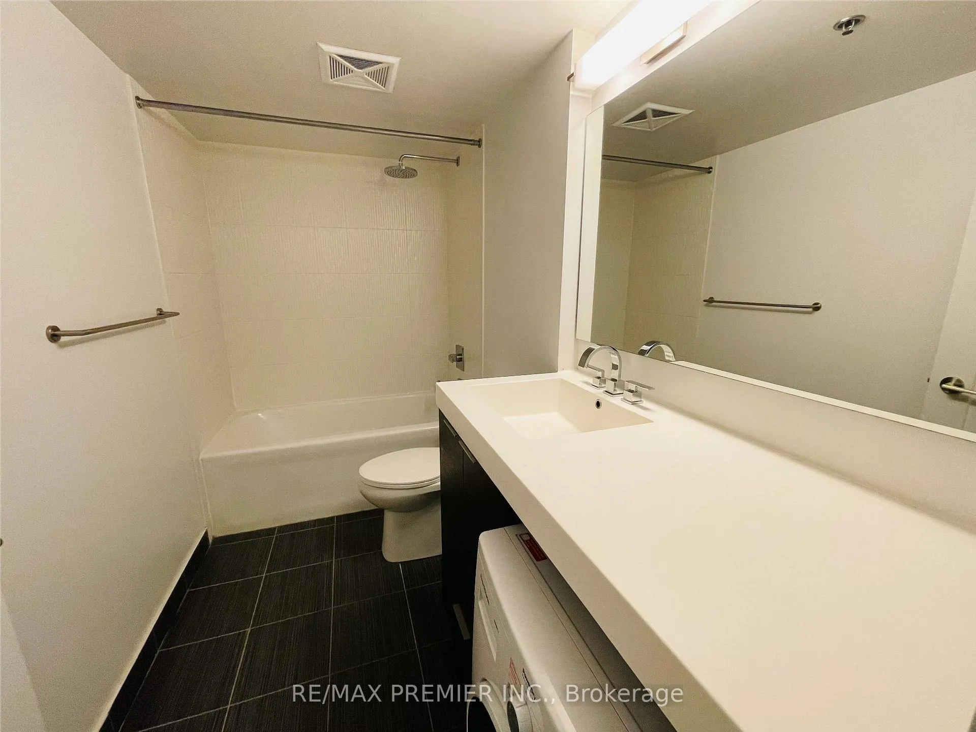 Photo 15 of Unit 708, 318 Richmond Street W, Toronto, Waterfront Communities — HOMEH