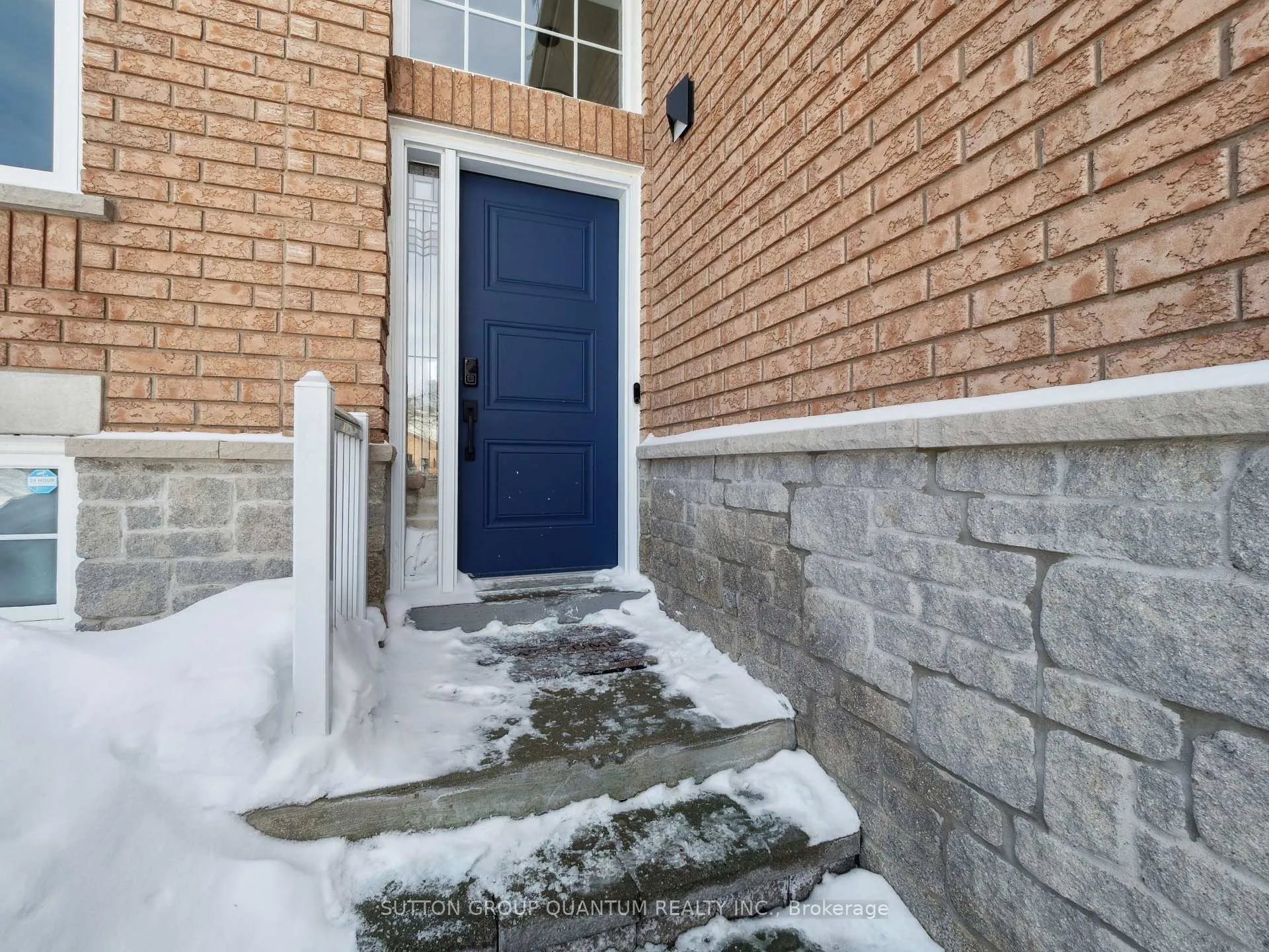 Photo 4 of 19 Leslie Avenue, Barrie, Holly — HOMEH