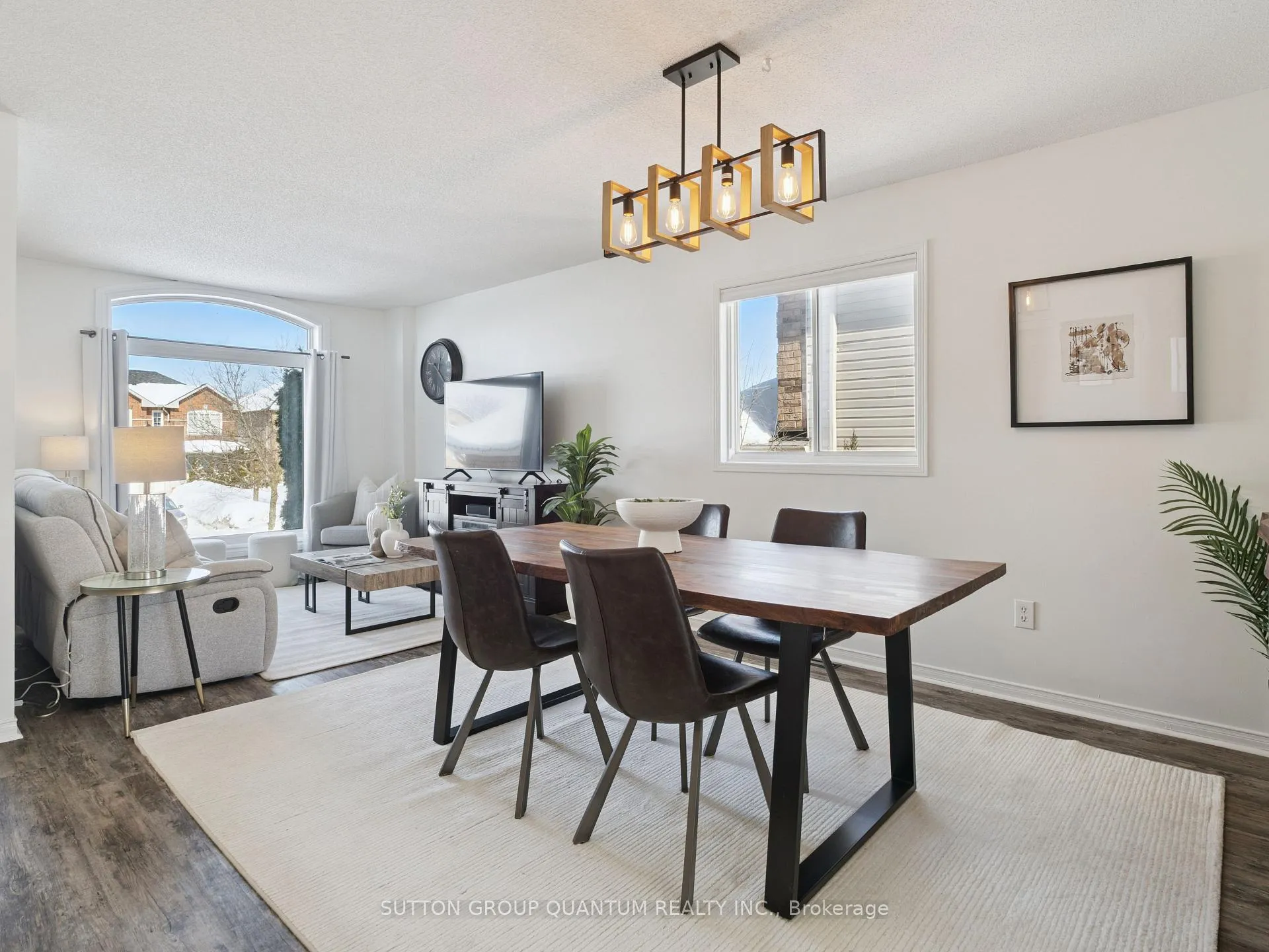 Photo 11 of 19 Leslie Avenue, Barrie, Holly — HOMEH