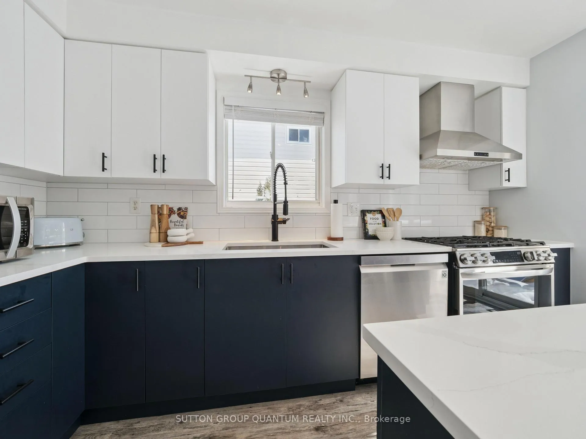 Photo 15 of 19 Leslie Avenue, Barrie, Holly — HOMEH