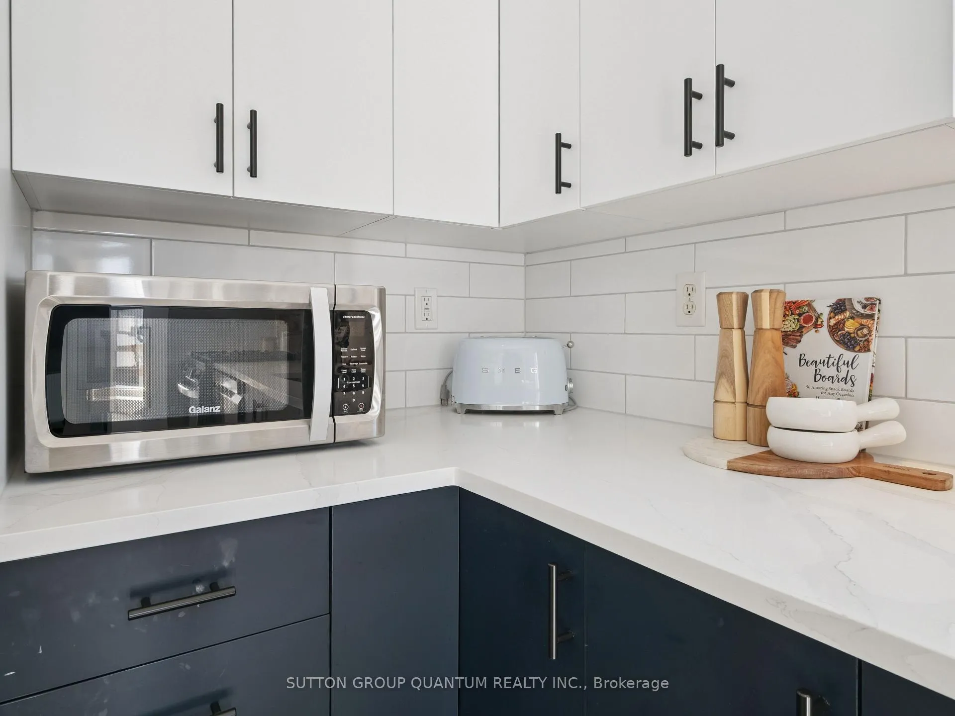 Photo 18 of 19 Leslie Avenue, Barrie, Holly — HOMEH