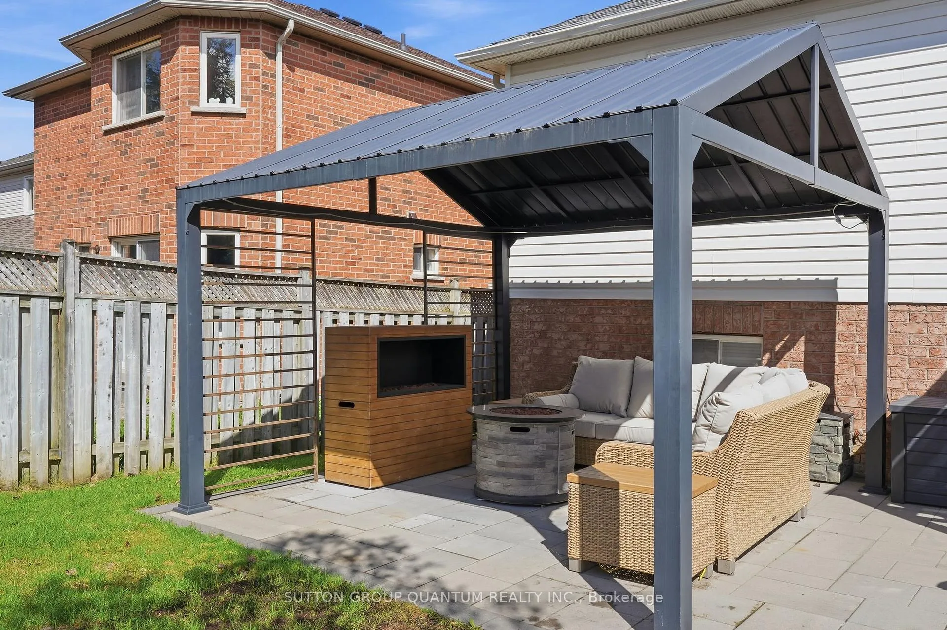 Photo 46 of 19 Leslie Avenue, Barrie, Holly — HOMEH