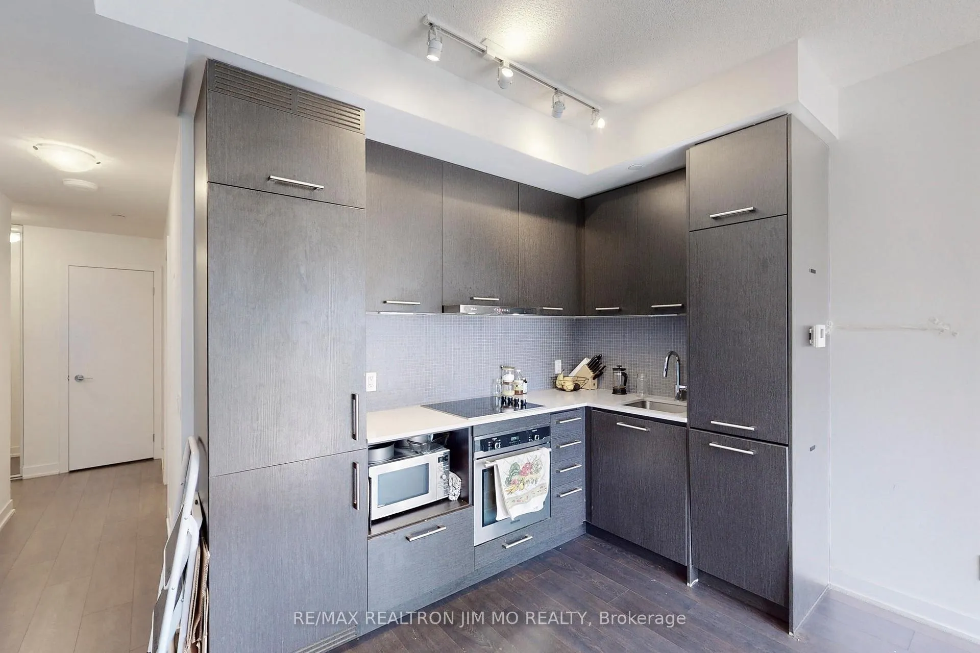 Photo 9 of Unit 3813, 87 Peter Street, Toronto, Waterfront Communities — HOMEH